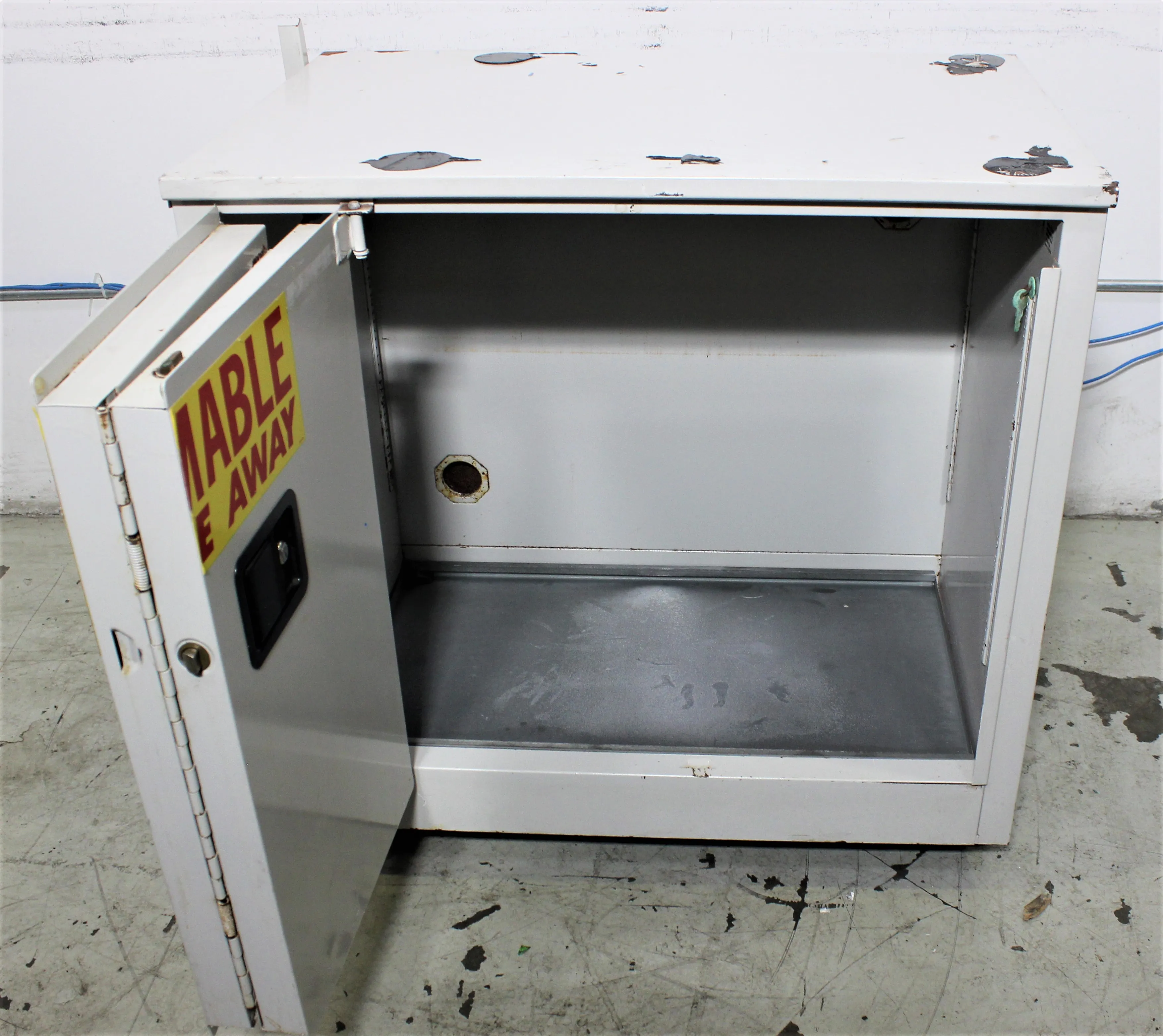 Used Flammable Cabinet - Securall A131 - Class 2 - 30 Gallon Capacity - 2-Door Self-Latch - NFPA Compliant