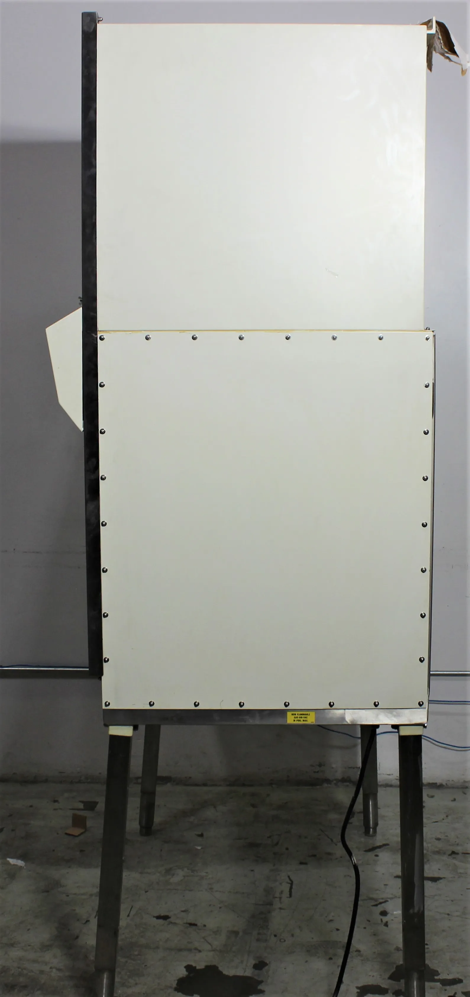 Baker SterilGARD 400 (SG 400) Biological Safety Cabinet Type II, Class A/B3