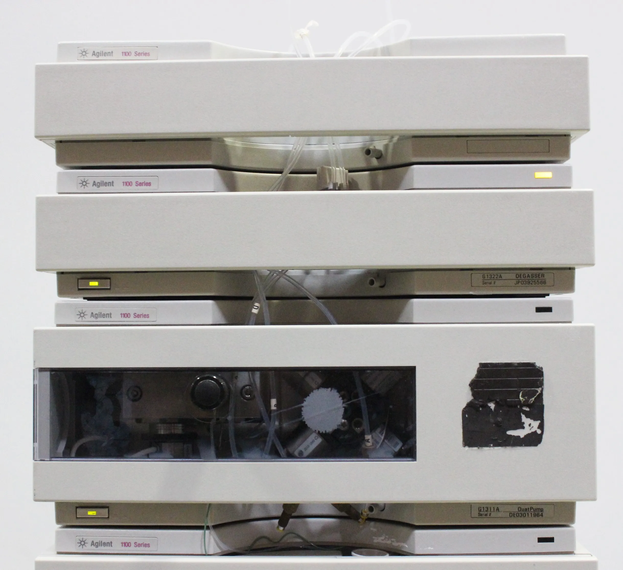 Agilent 1100 Series HPLC System with Vacuum Degasser and Variable Wavelength Detector