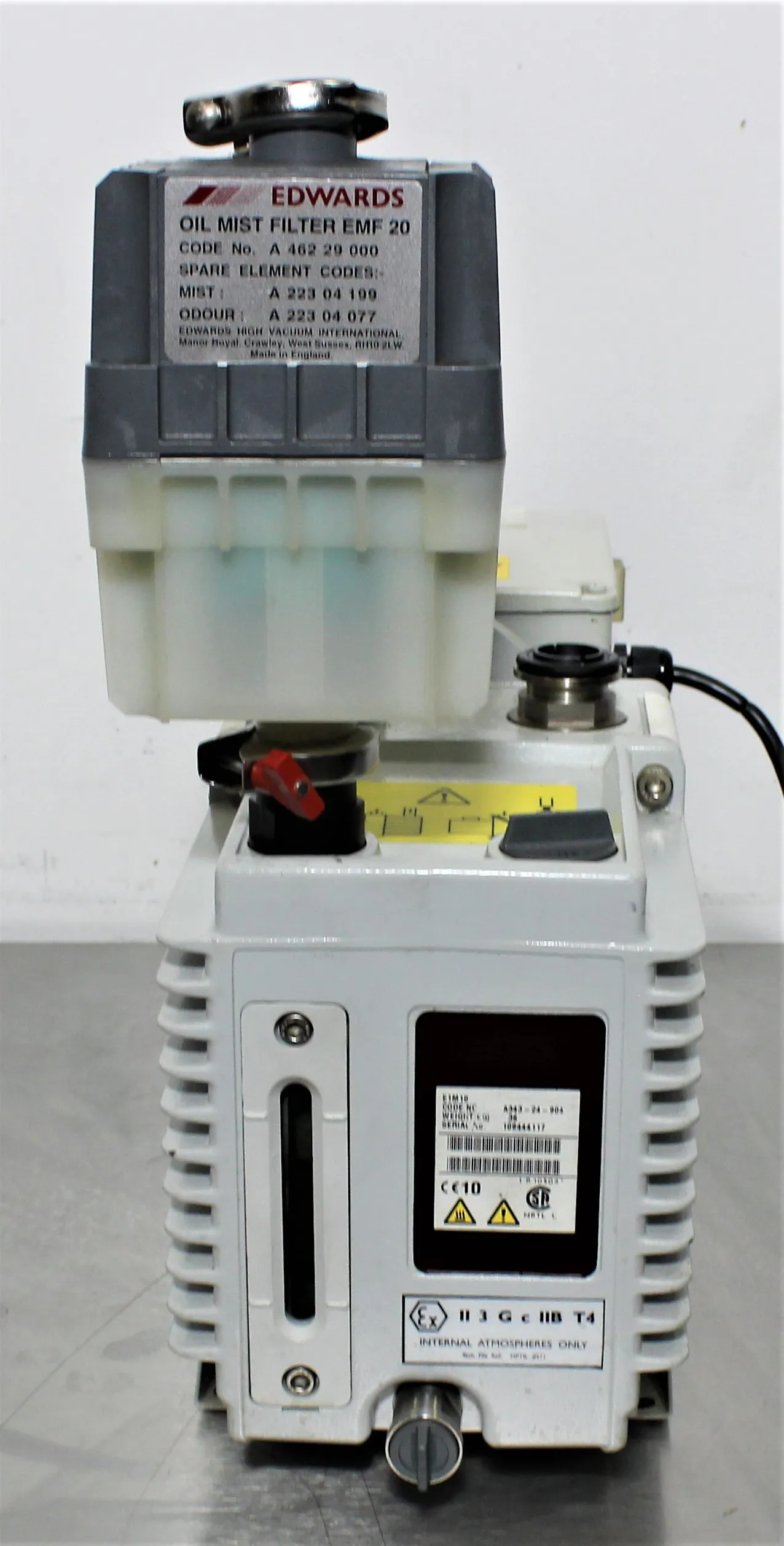 Edwards E1M18 Vacuum Pump