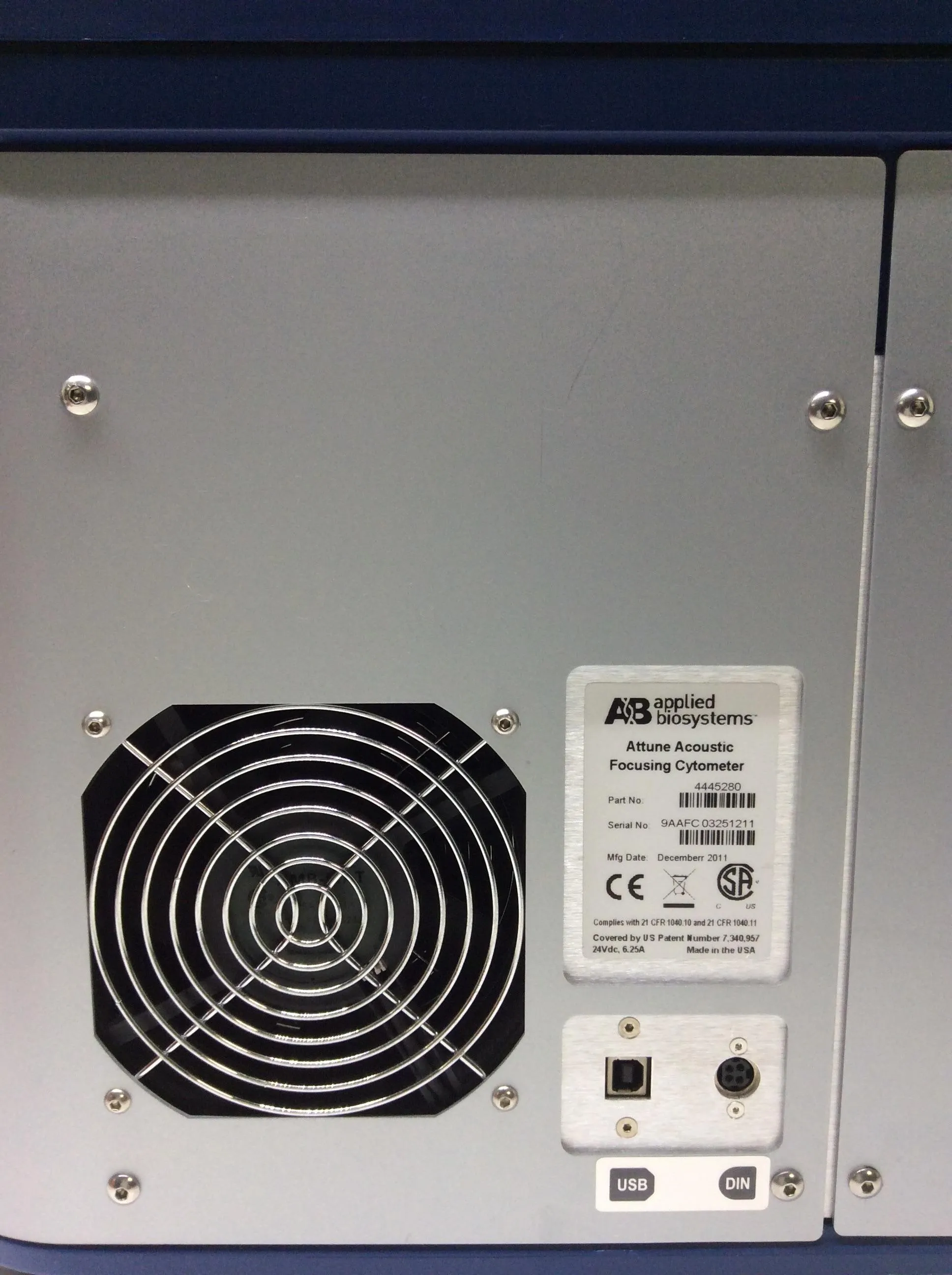 Applied Biosystems Attune Acoustic Focusing Cytometer