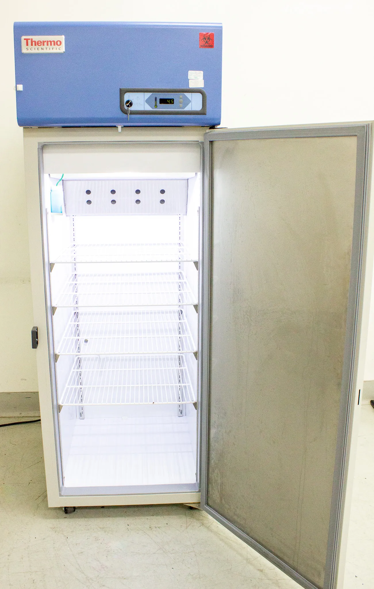 Thermo Scientific REL2304A Lab Refrigerator