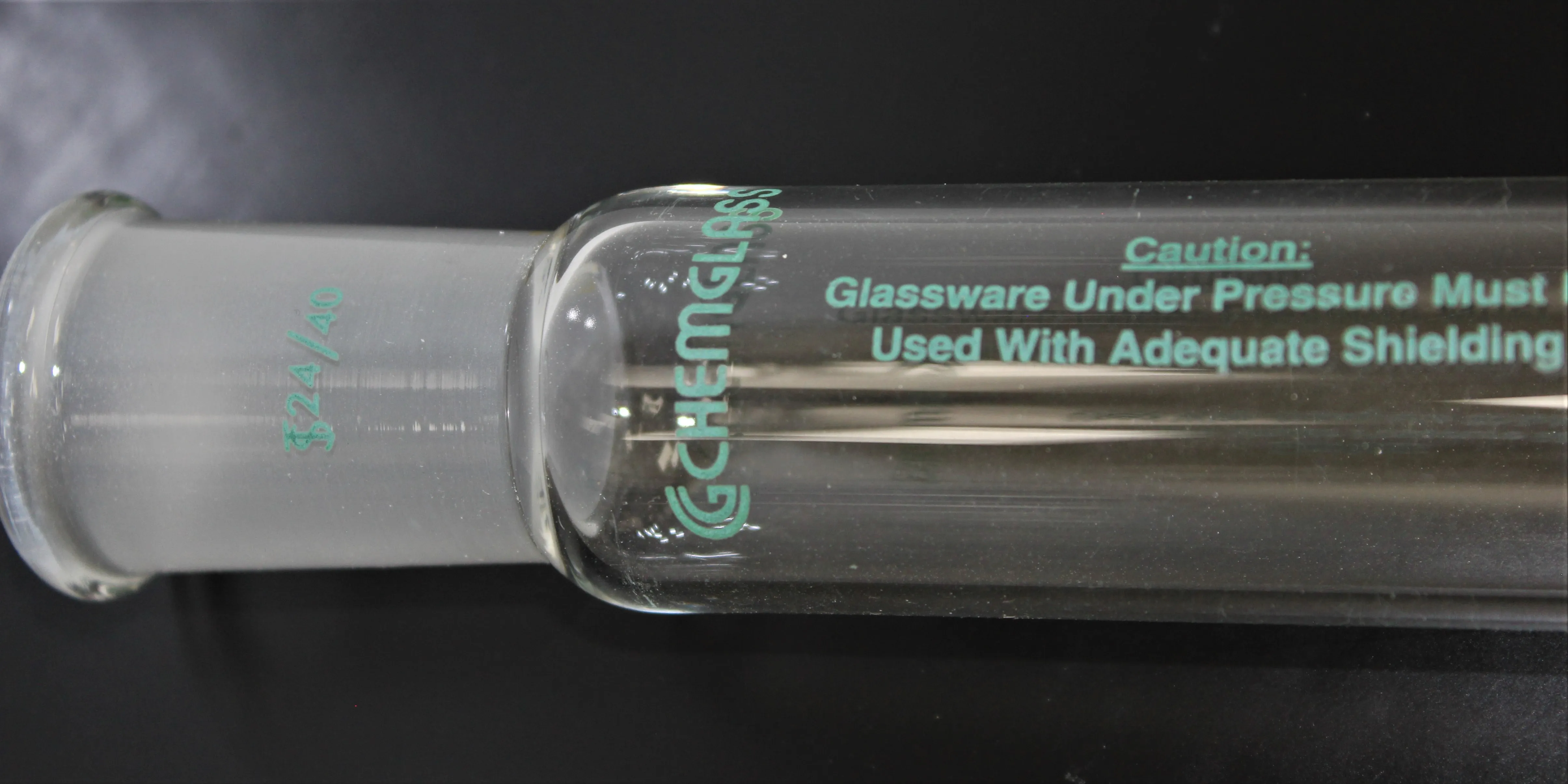 Chemglass Miscellaneous box with Giant Tube Funnel attachments