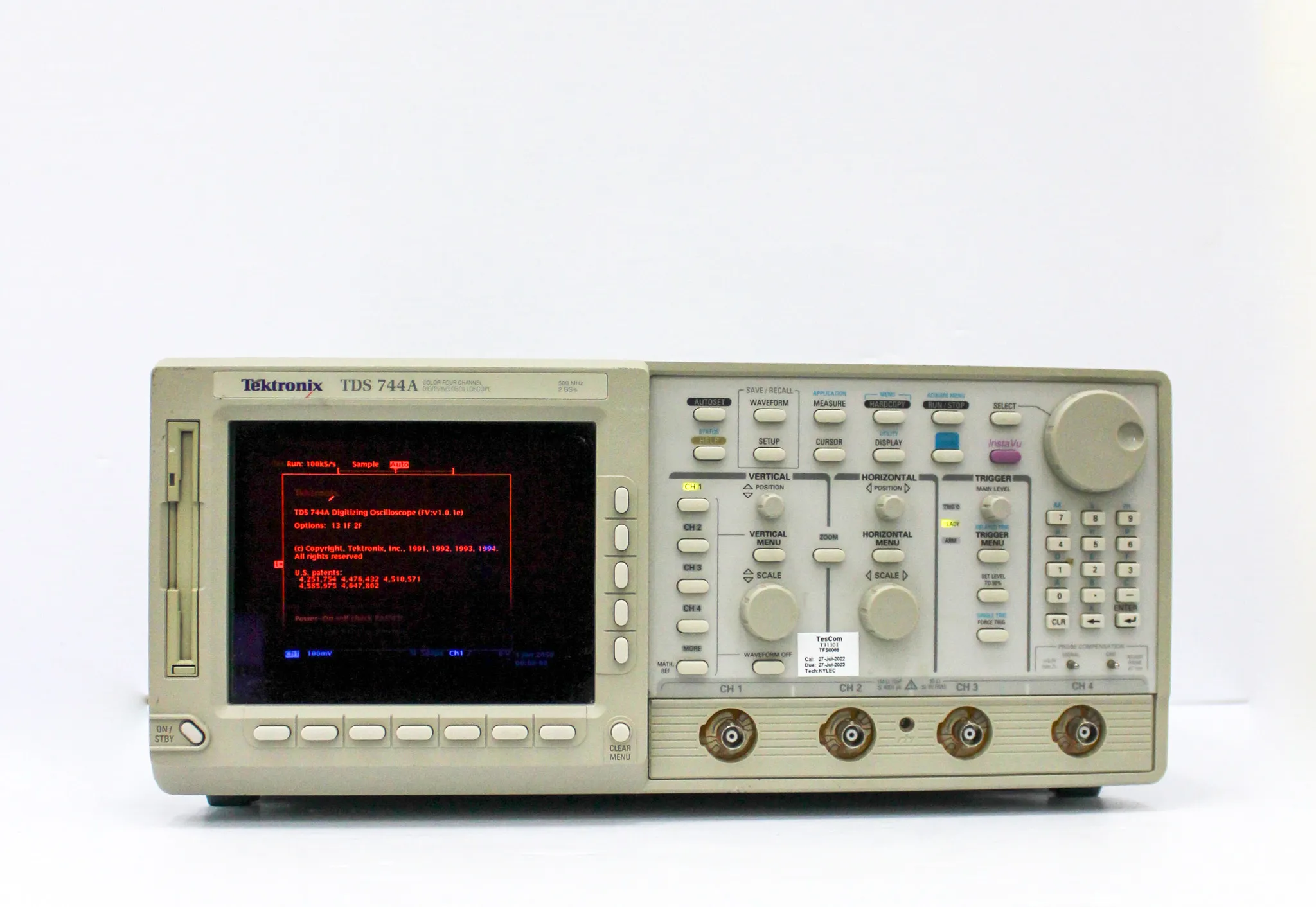 Tektronix TDS744A Color Four Channel Digitizing Oscilloscope