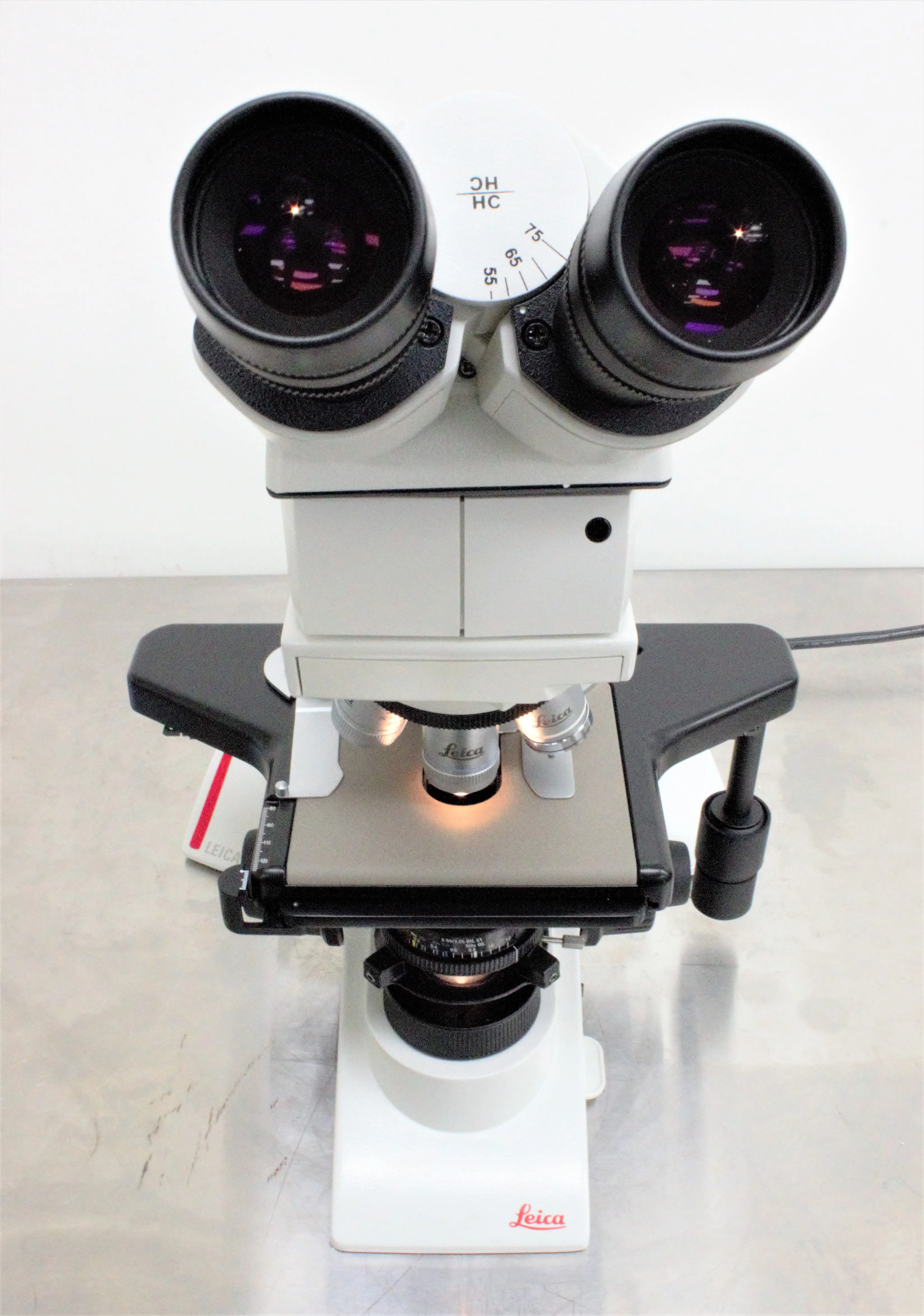 LEICA DM2000 Microscope with ICC50W Camera