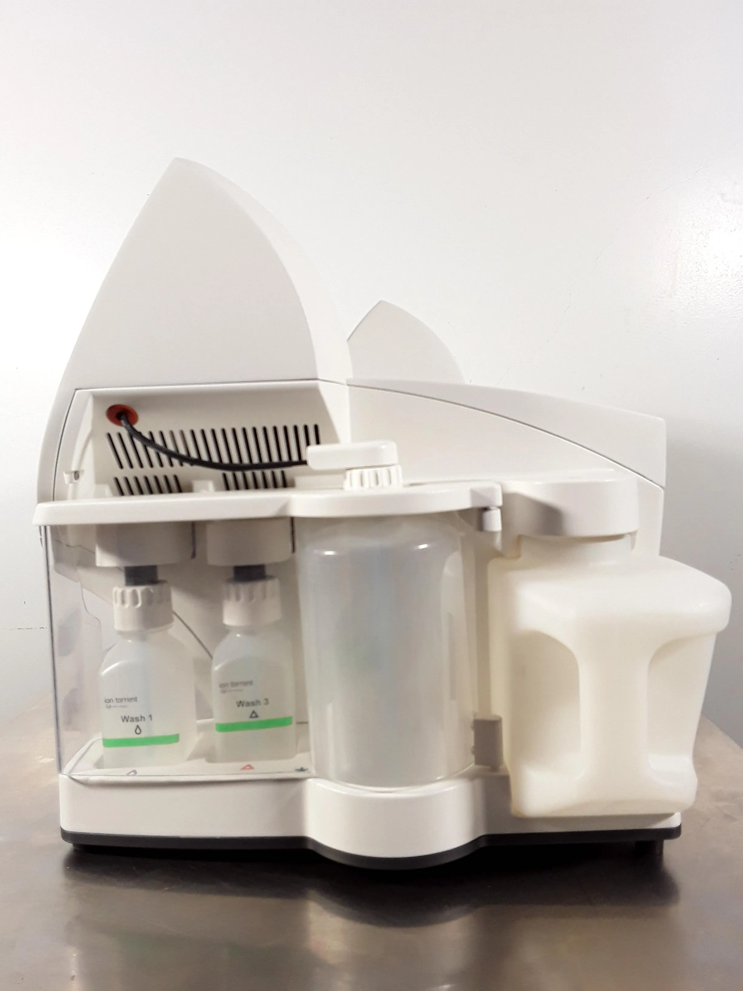 Life Technologies 7467 - Ion Personal Genome Machine (PGM) DNA Sequencer