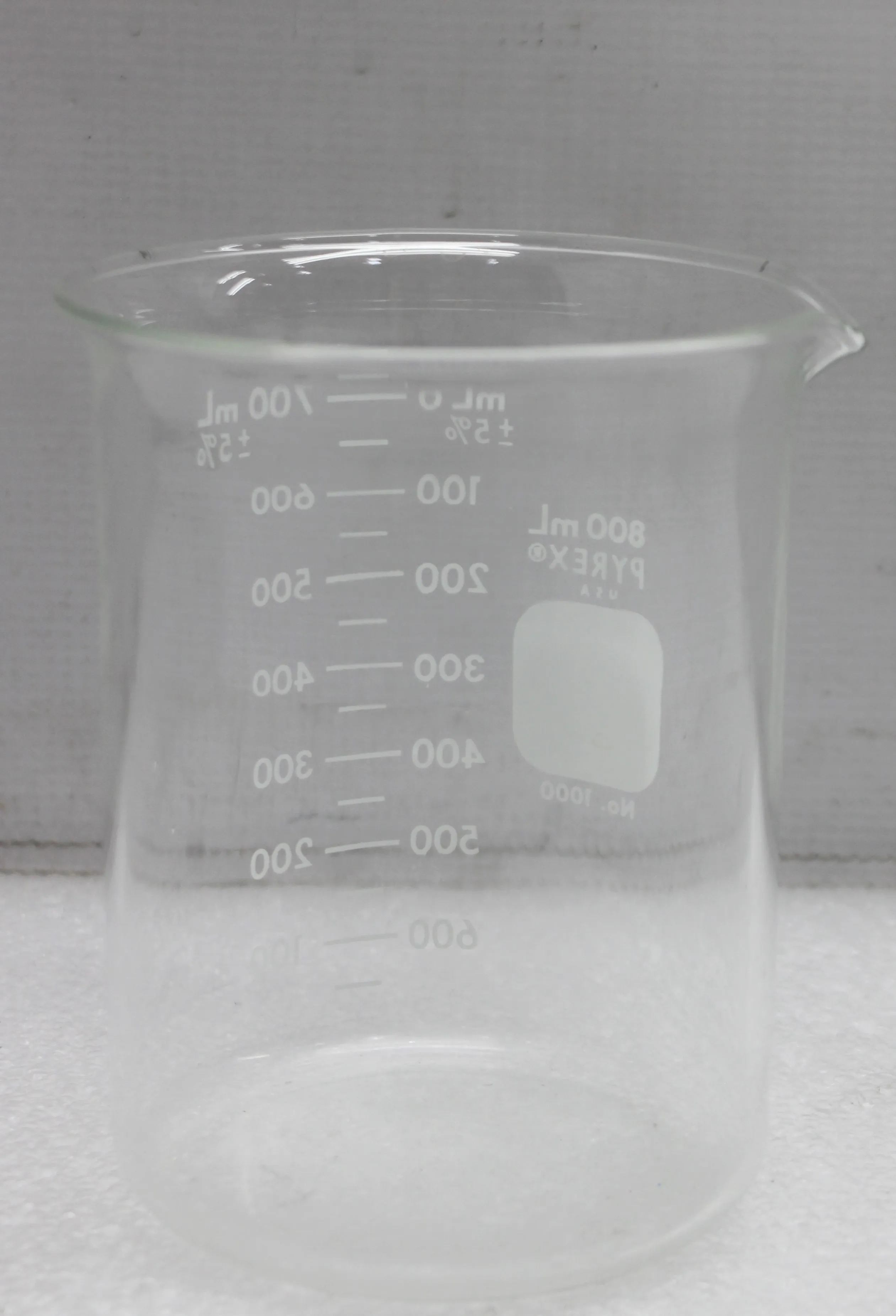 Pyrex 1000-800mL Glass Beaker with Spout