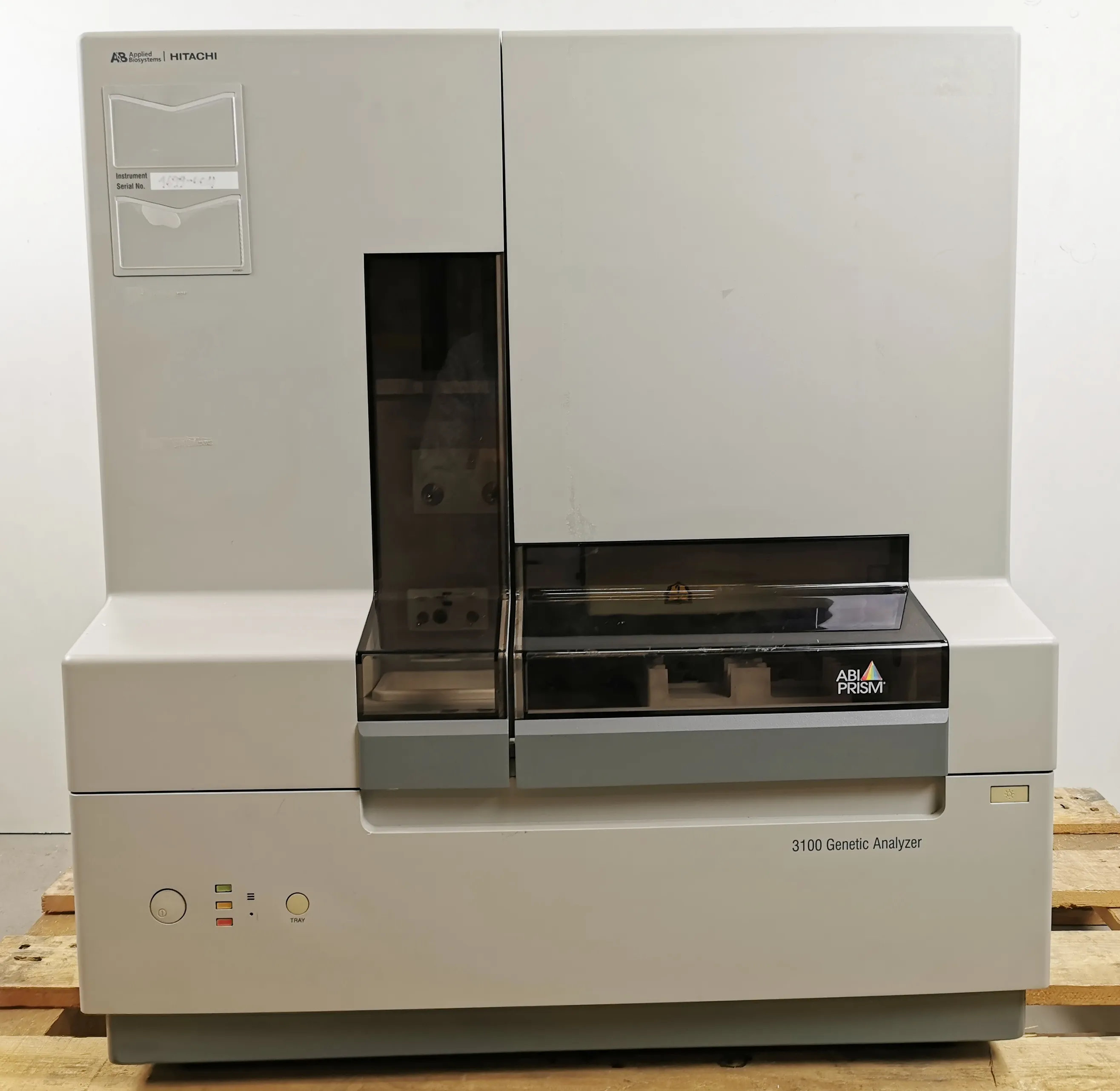 Applied Biosystems 3100 Genetic Analyzer 628-0030 with Capillary Array with Pump