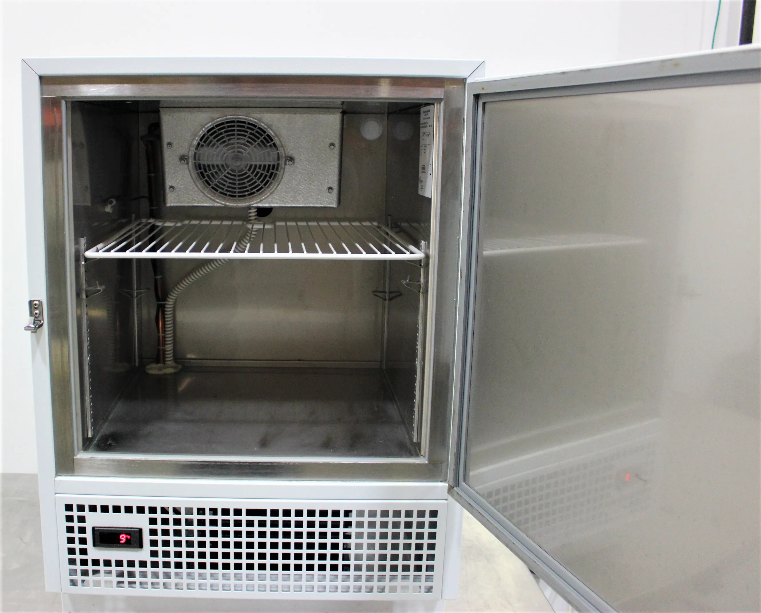 Thermo Scientific MR05PA-SEEE-FS19 Undercounter Refrigerator