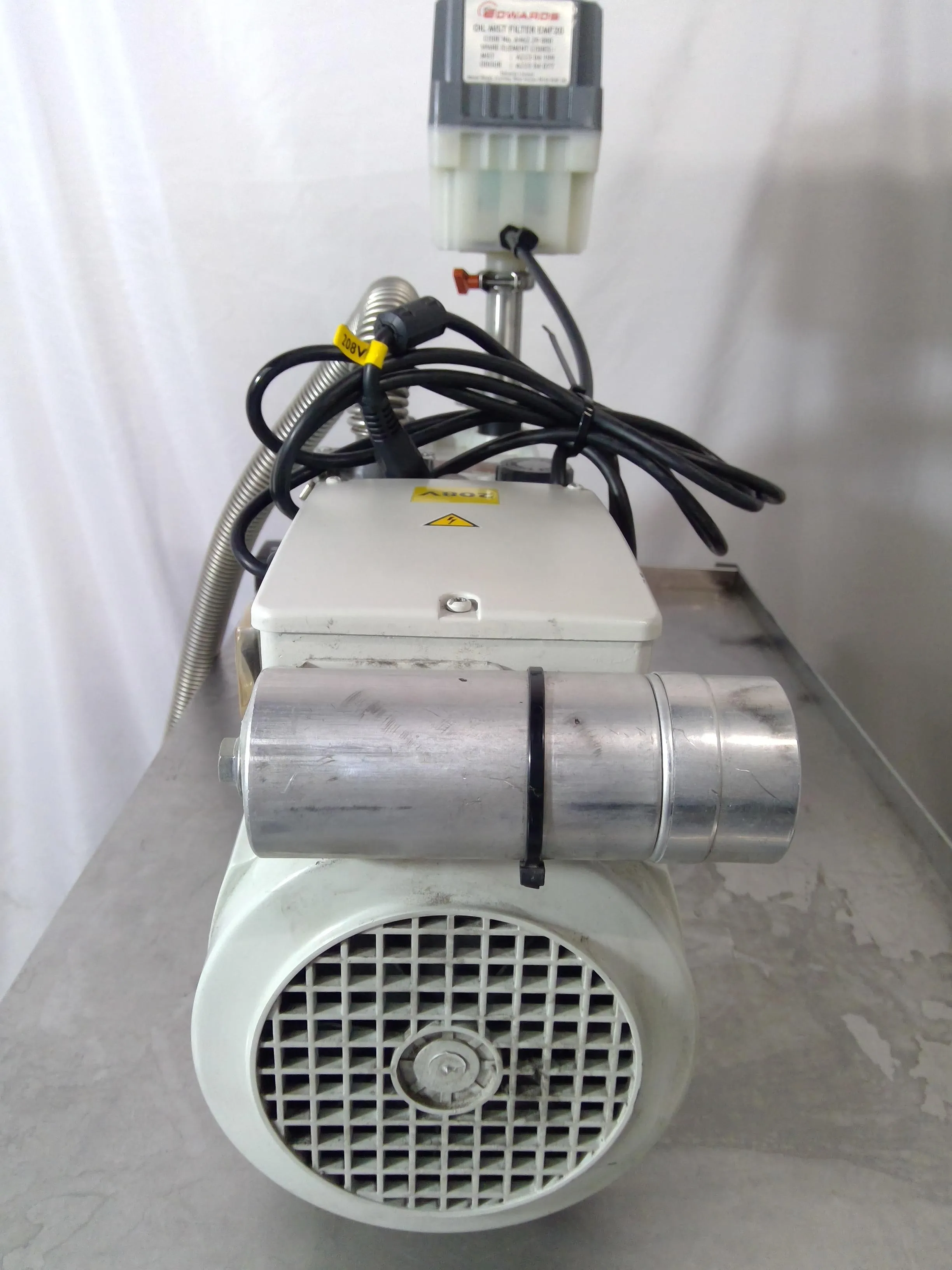 Edwards E2M28 Rotary Vane Vacuum Pump