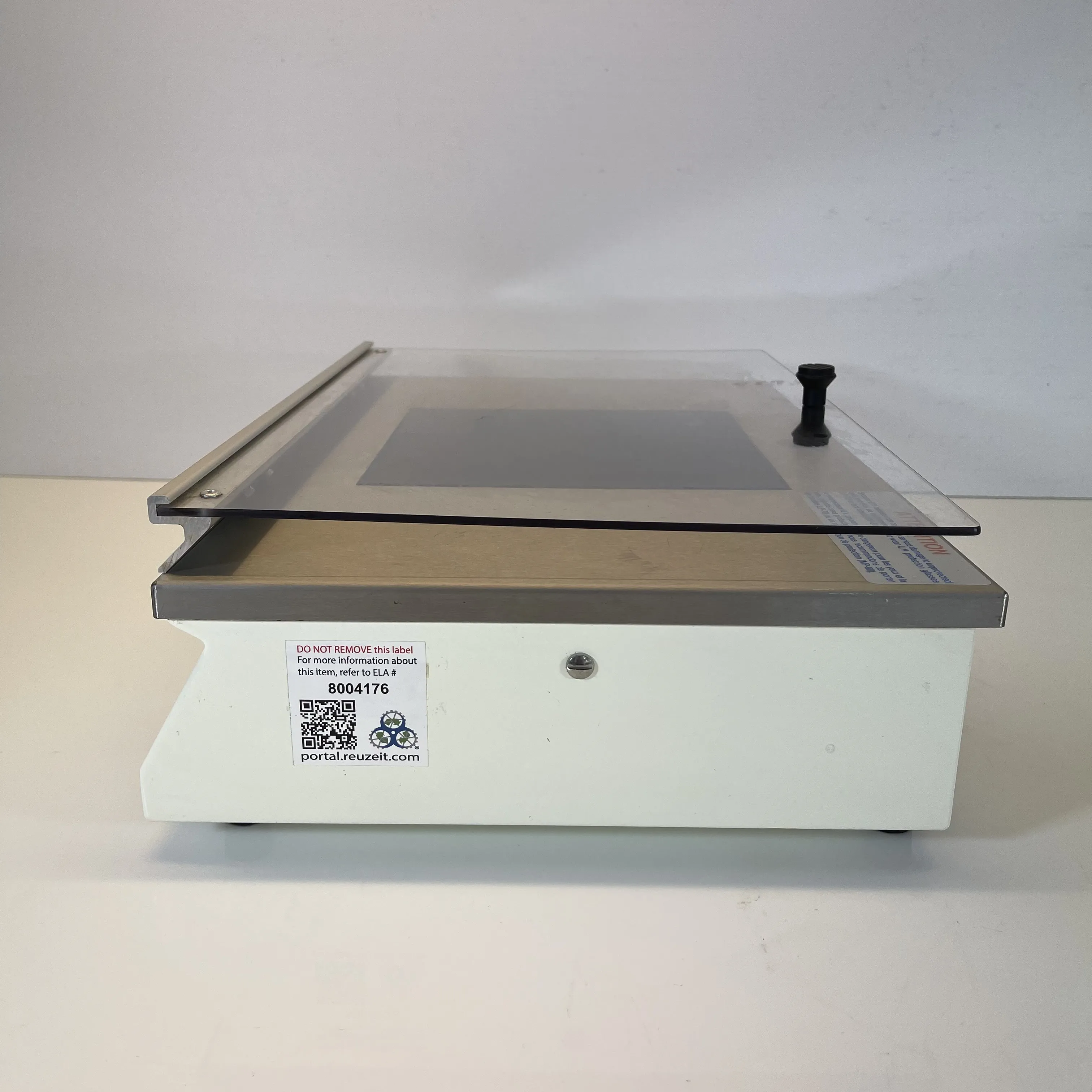 Vilber Lourmat TFX-20.M Ultra Violet Radiation Transilluminator with Optimum Interferential Filter