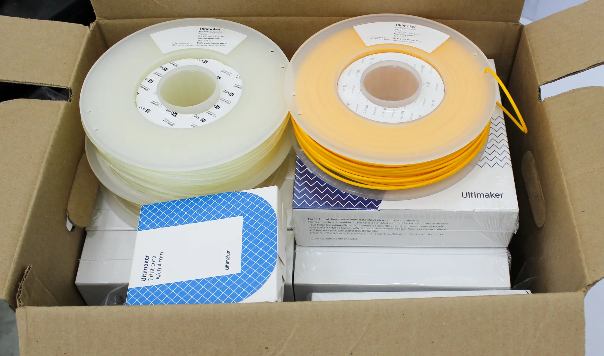 Ultimaker Material PVA Natural/ PLA Red-Yellow/ CPE Light Gray/ TPU 95A Blue - 3D Printer Consumables