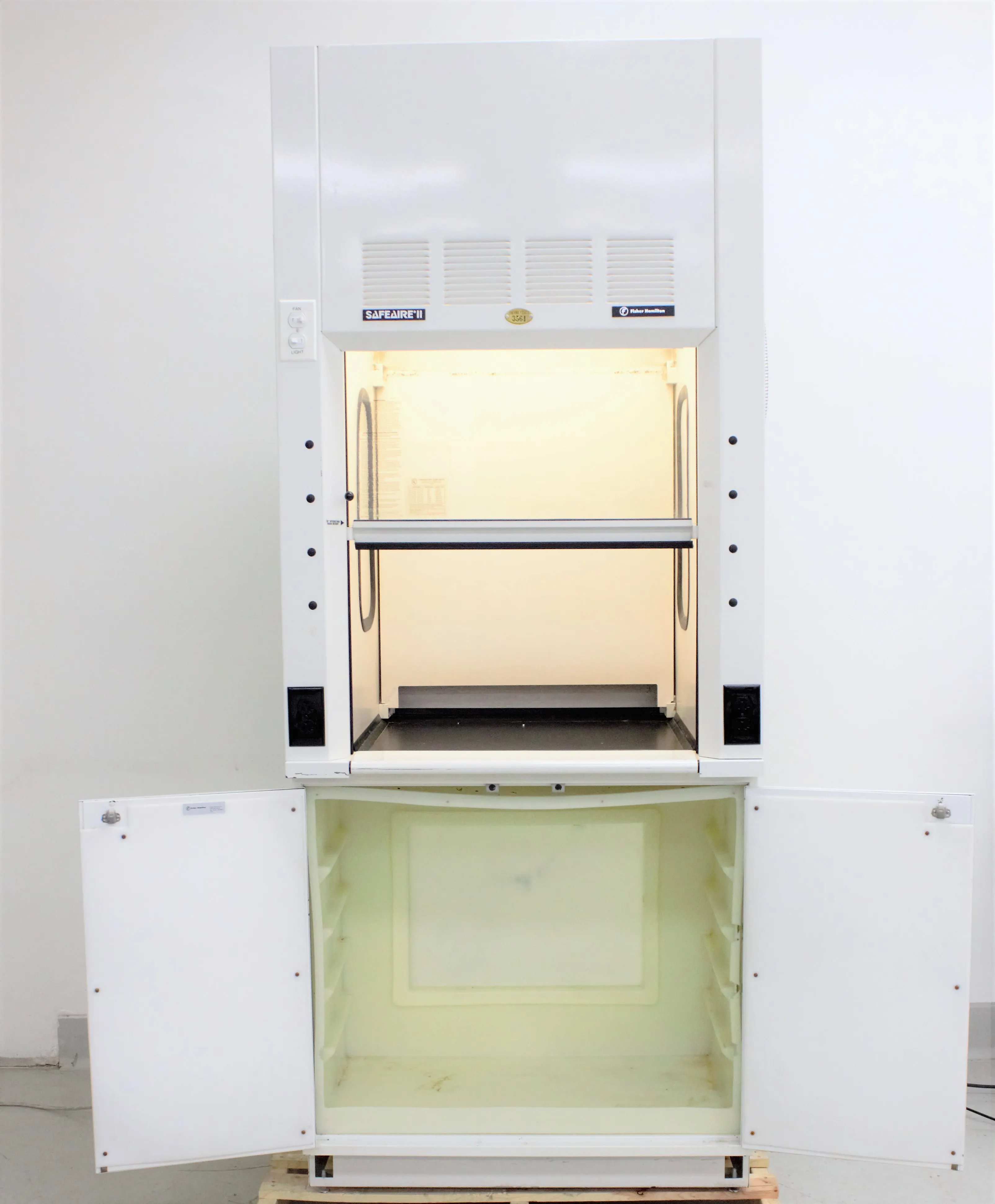 Used Fisher Hamilton SafeAire 2 Fume Hood