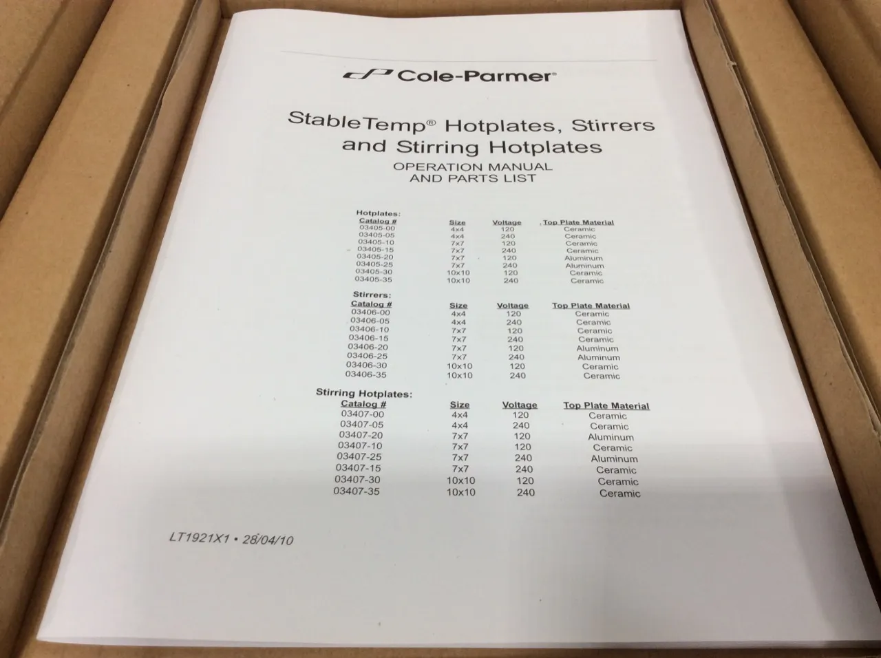 Cole Parmer StableTemp Cat. 03407-10 Ceramic Stirring Hot Plate, 7" x 7", 120 VAC