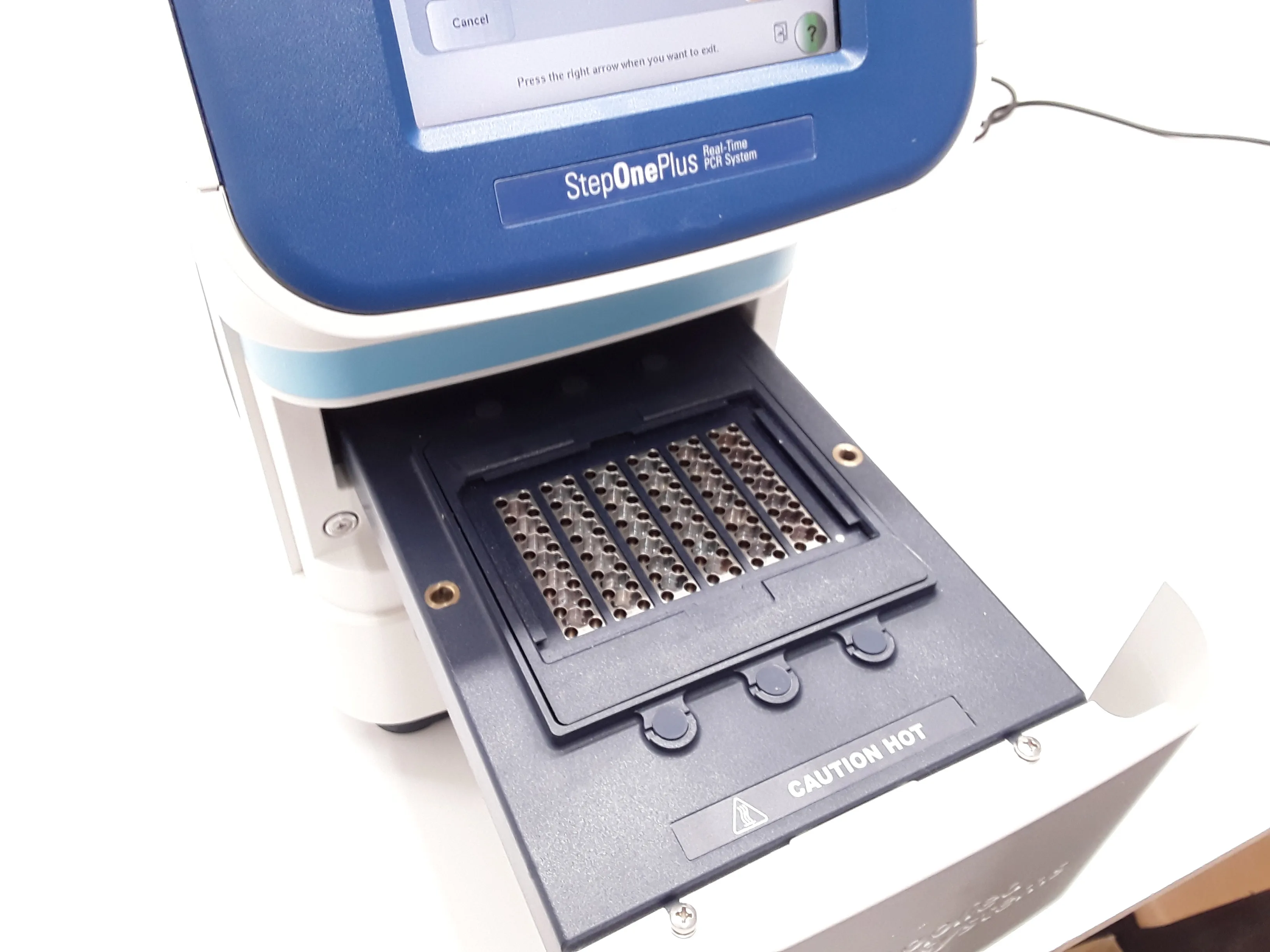 Applied Biosystems Real-Time PCR System StepOnePlus Model 272003842