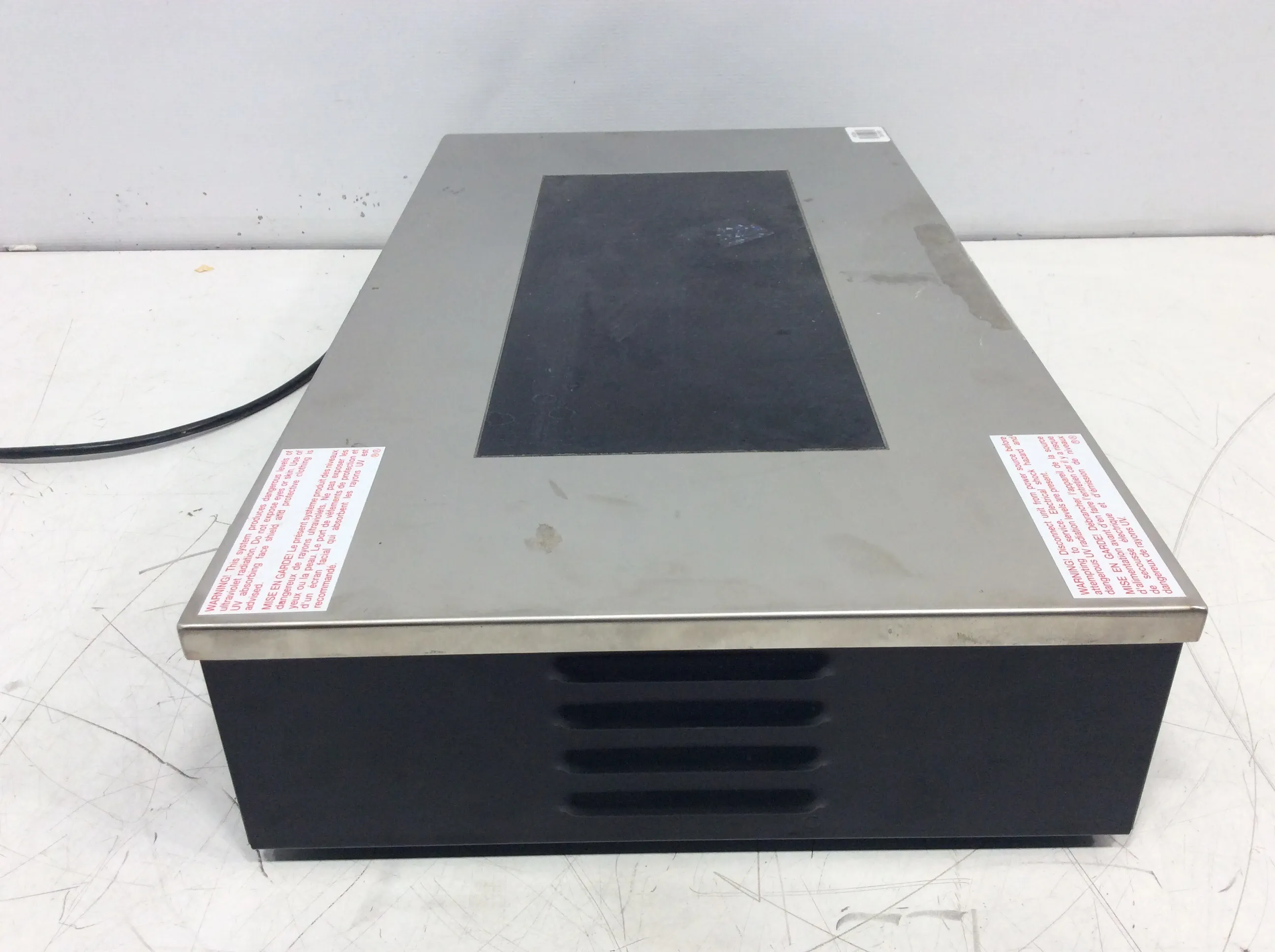 Fisher Scientific FisherBiotech Ultaviolet Transilluminator FBTI-614 Laboratory Equipment