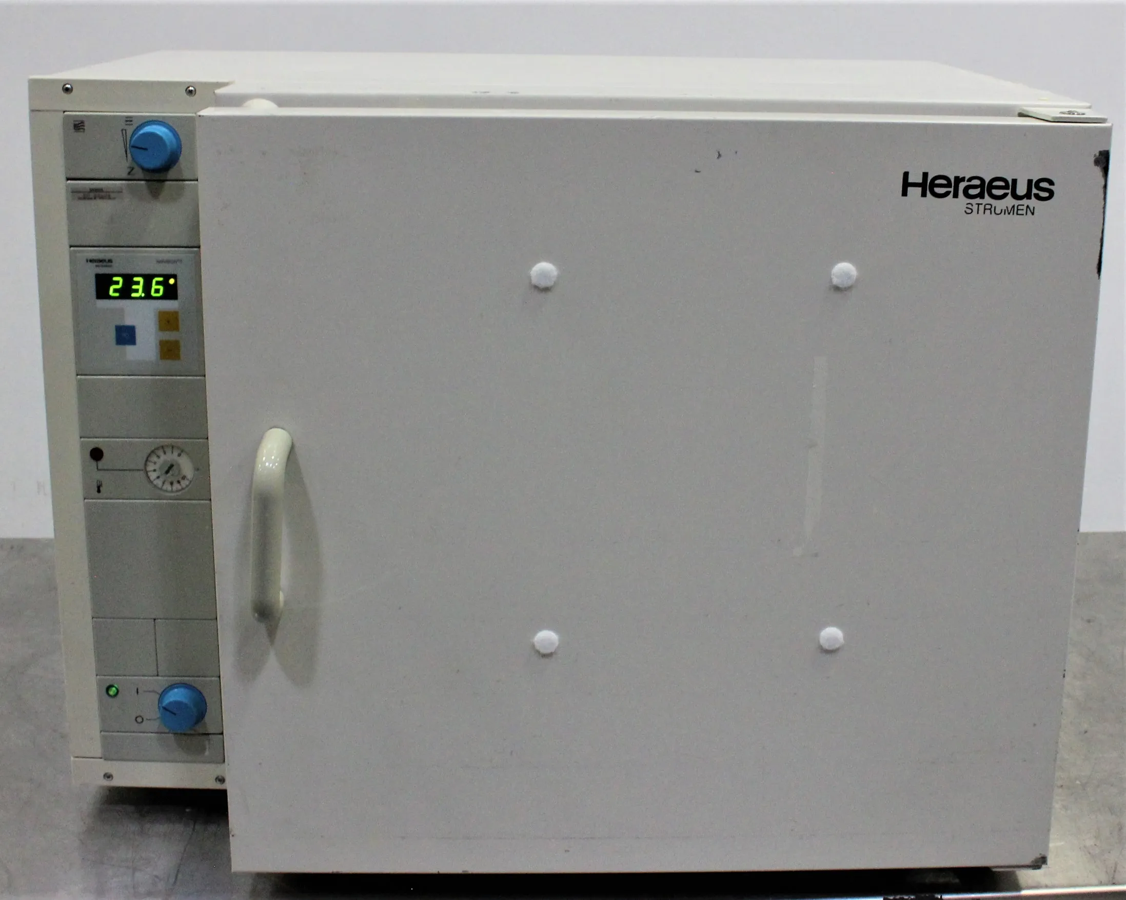 Used Heraeus B6060 Incubator