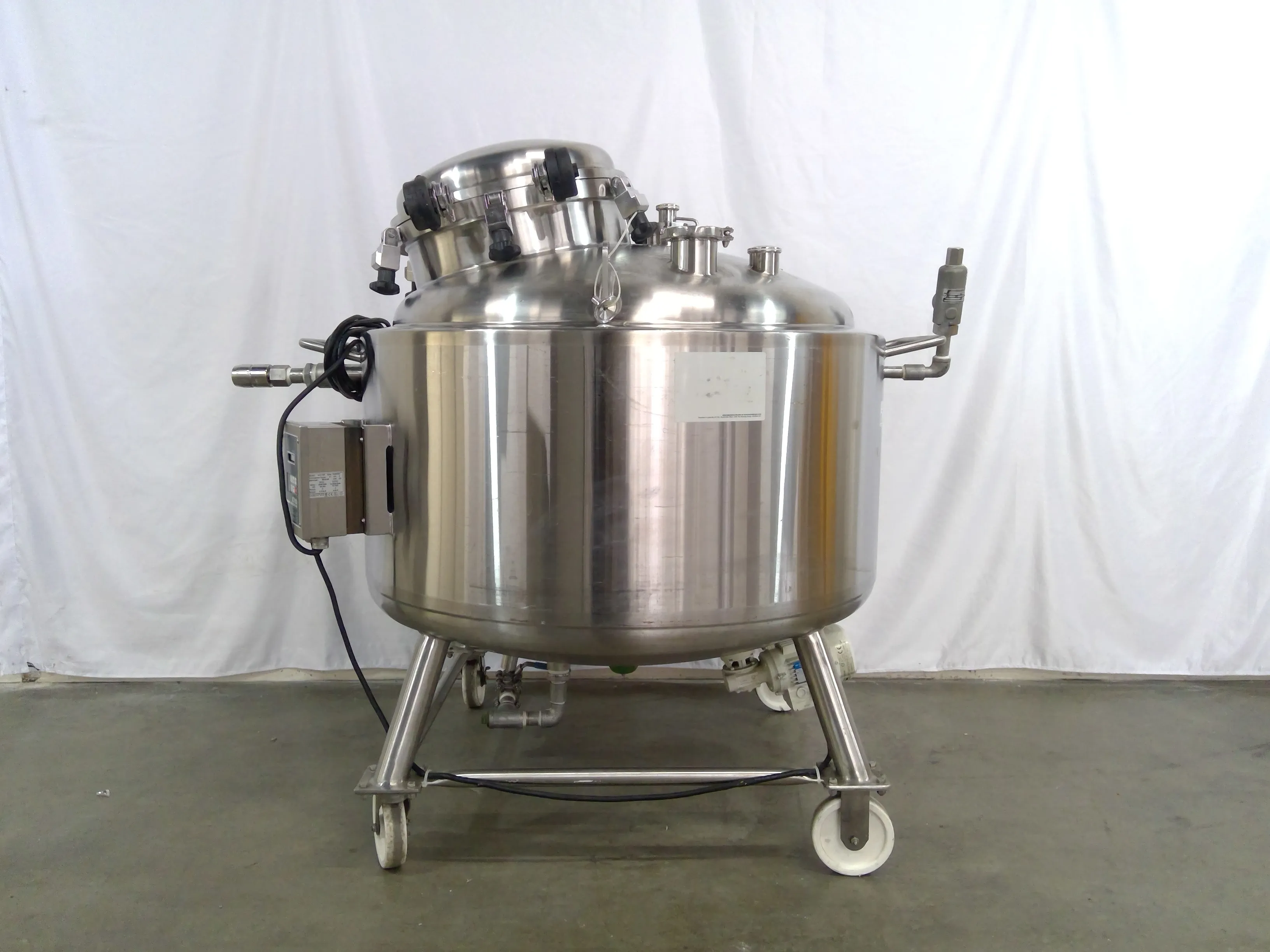 T&C Stainless 350Liter Mixing Tank - Used