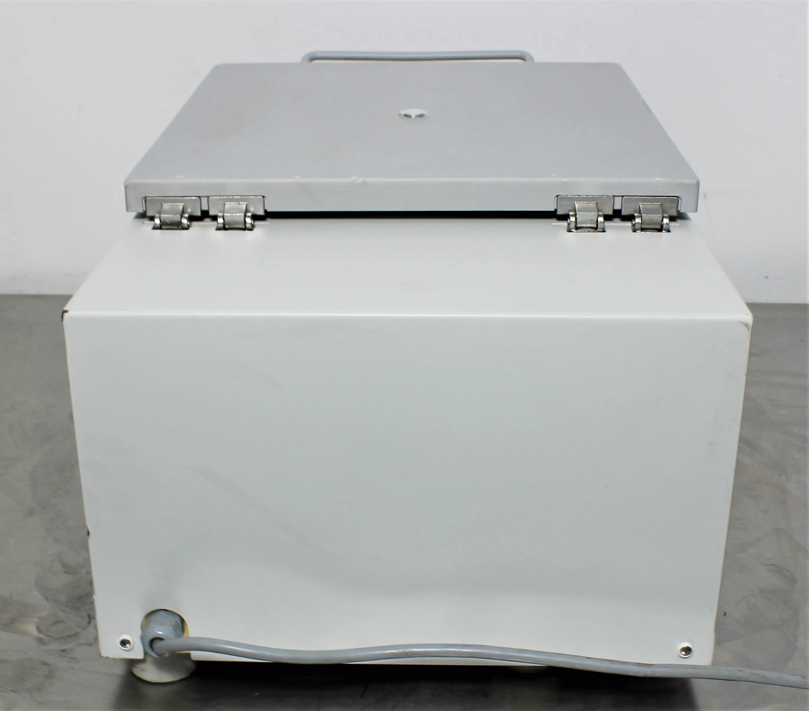 VWR Symphony Refrigerated 4417R Centrifuge