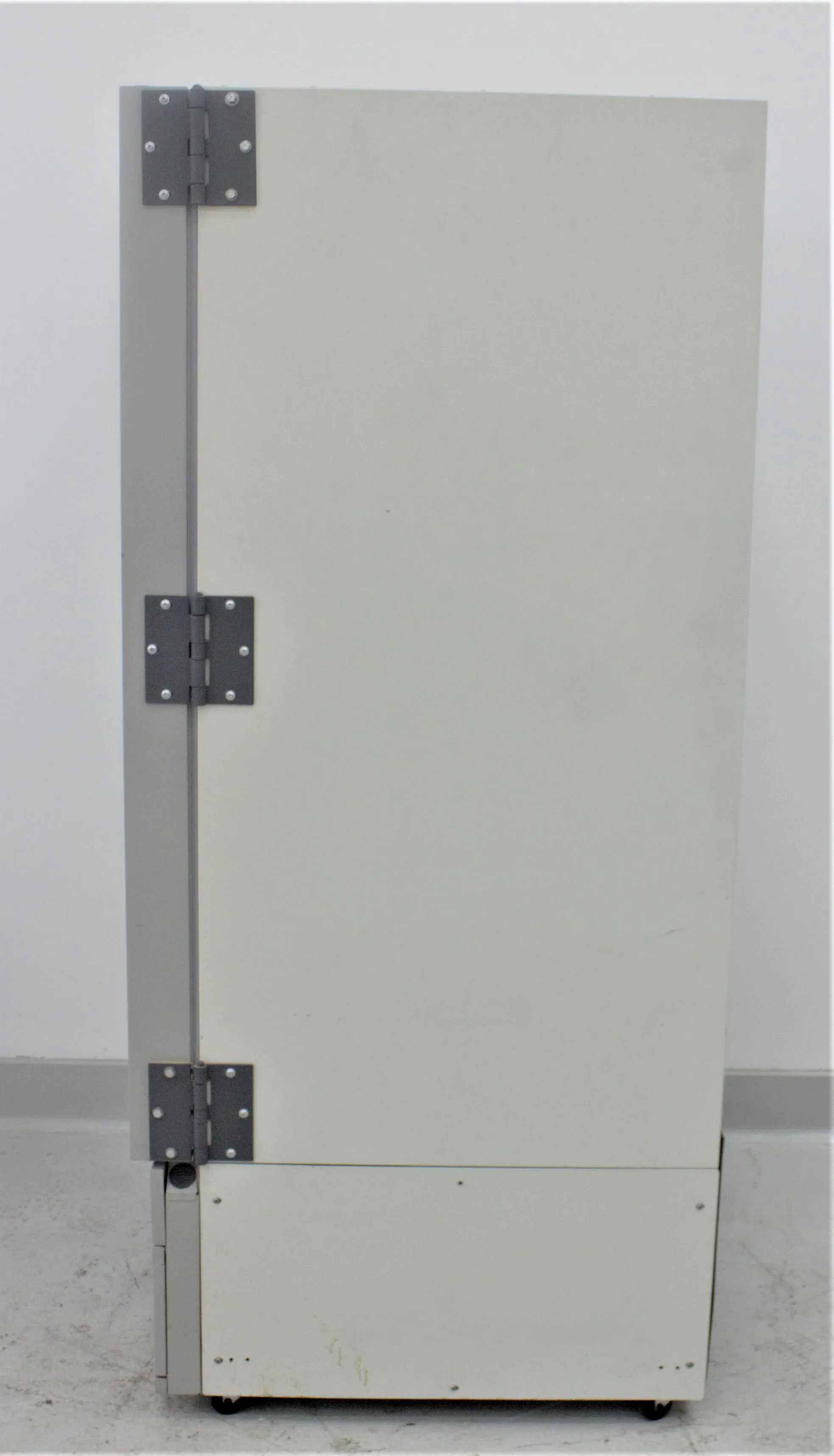 Kendro ULT2186-3-D38 Storage Freezer for Parts - AS-IS Sale