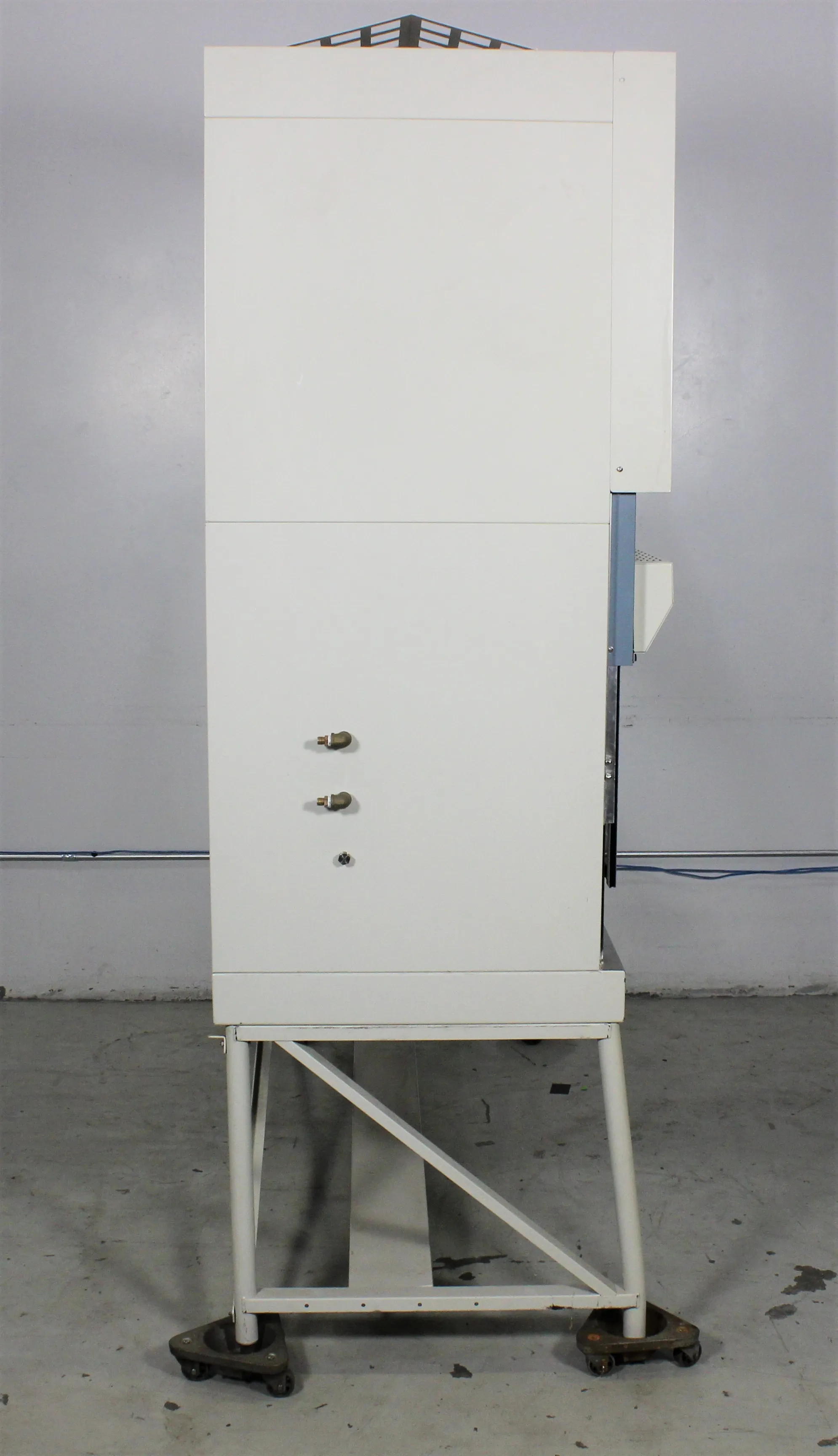 Thermo Forma Scientific 1186 Biosafety Cabinet Class II Type A/B3