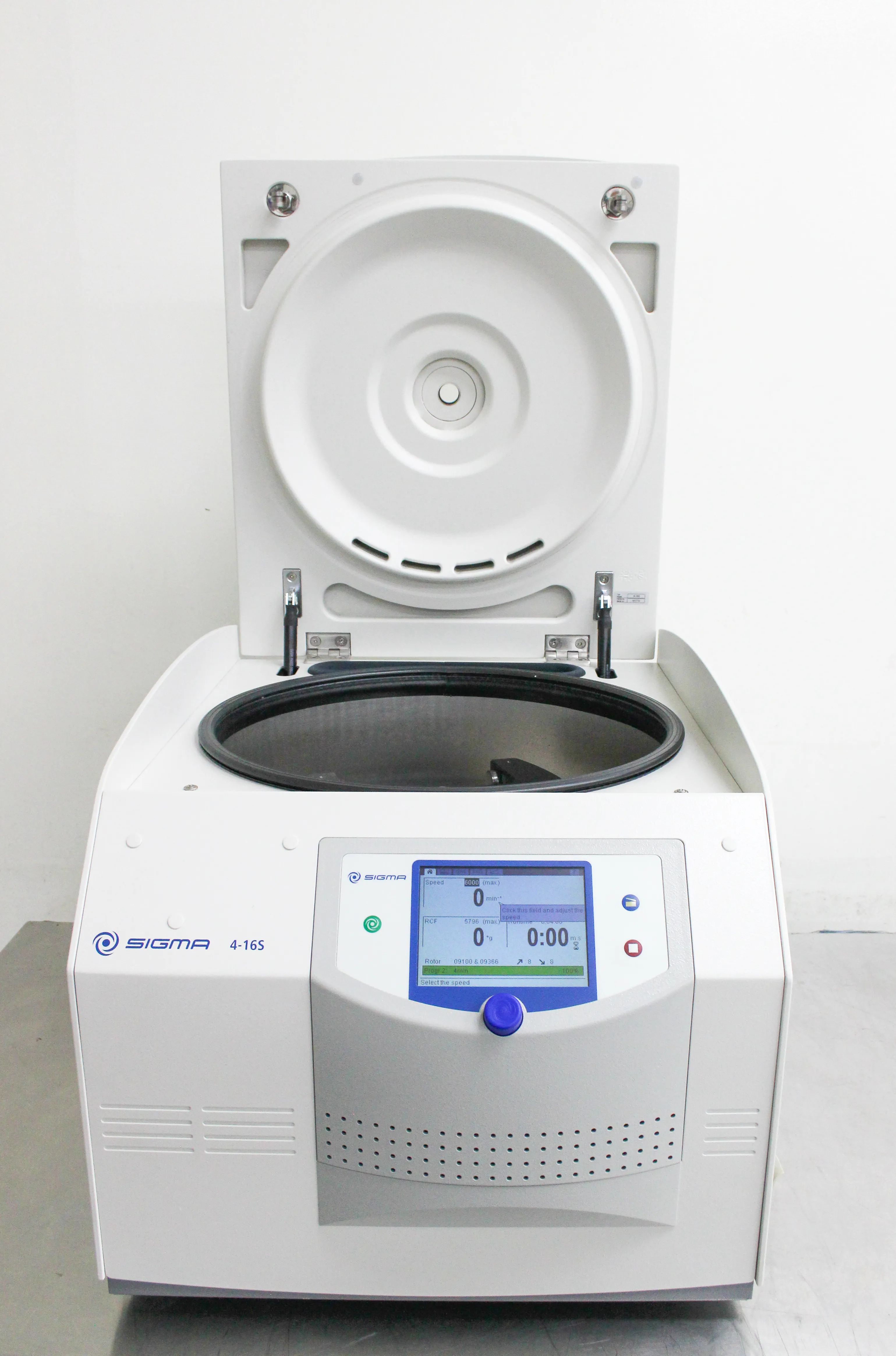 Sigma 4-16S Benchtop Centrifuge P/N 10382 w/ Qiagen Rotor 09100