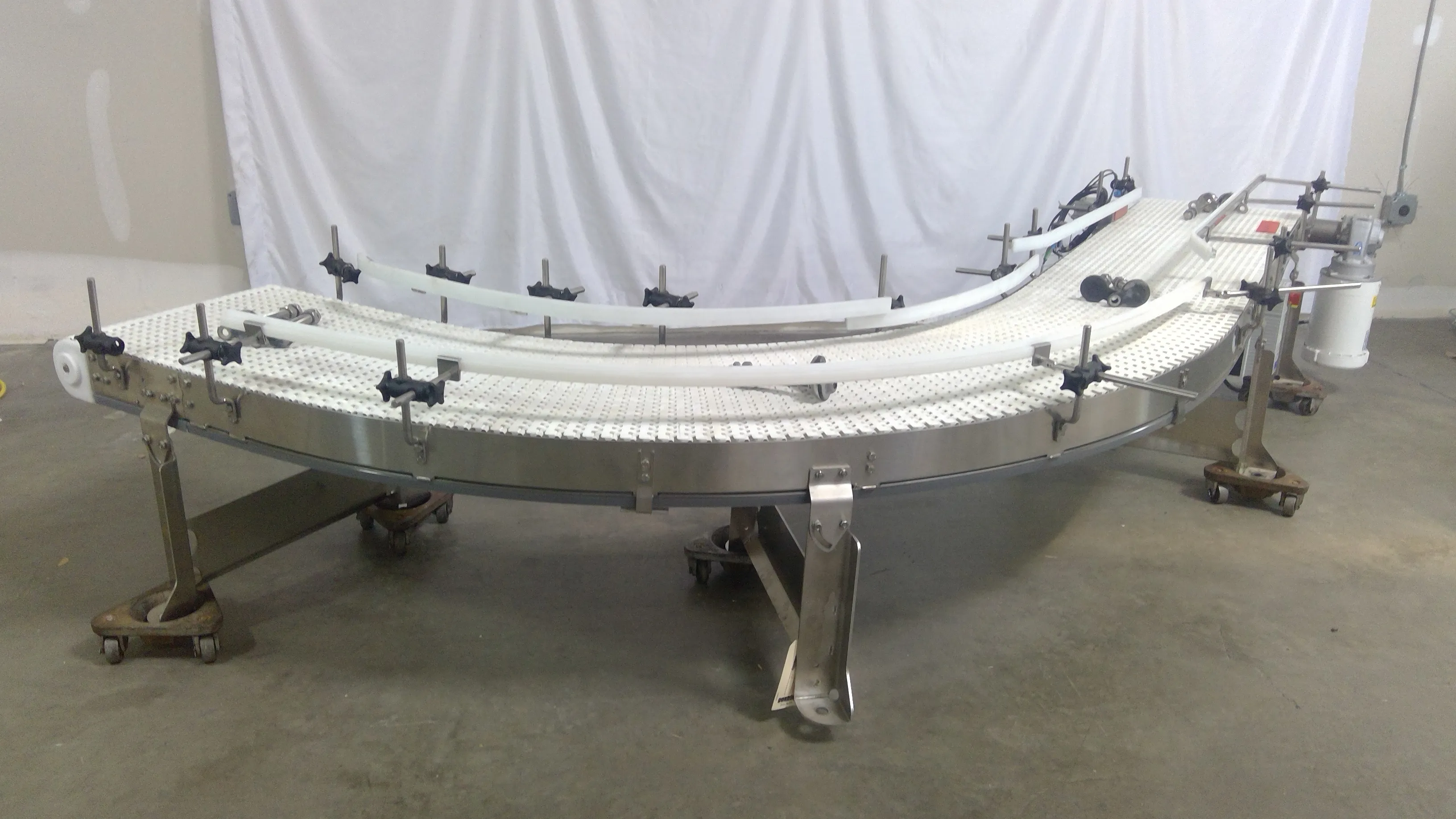 Dorner 90 Degree Motorized Conveyer Belt System (FOB: Frederick, MD)