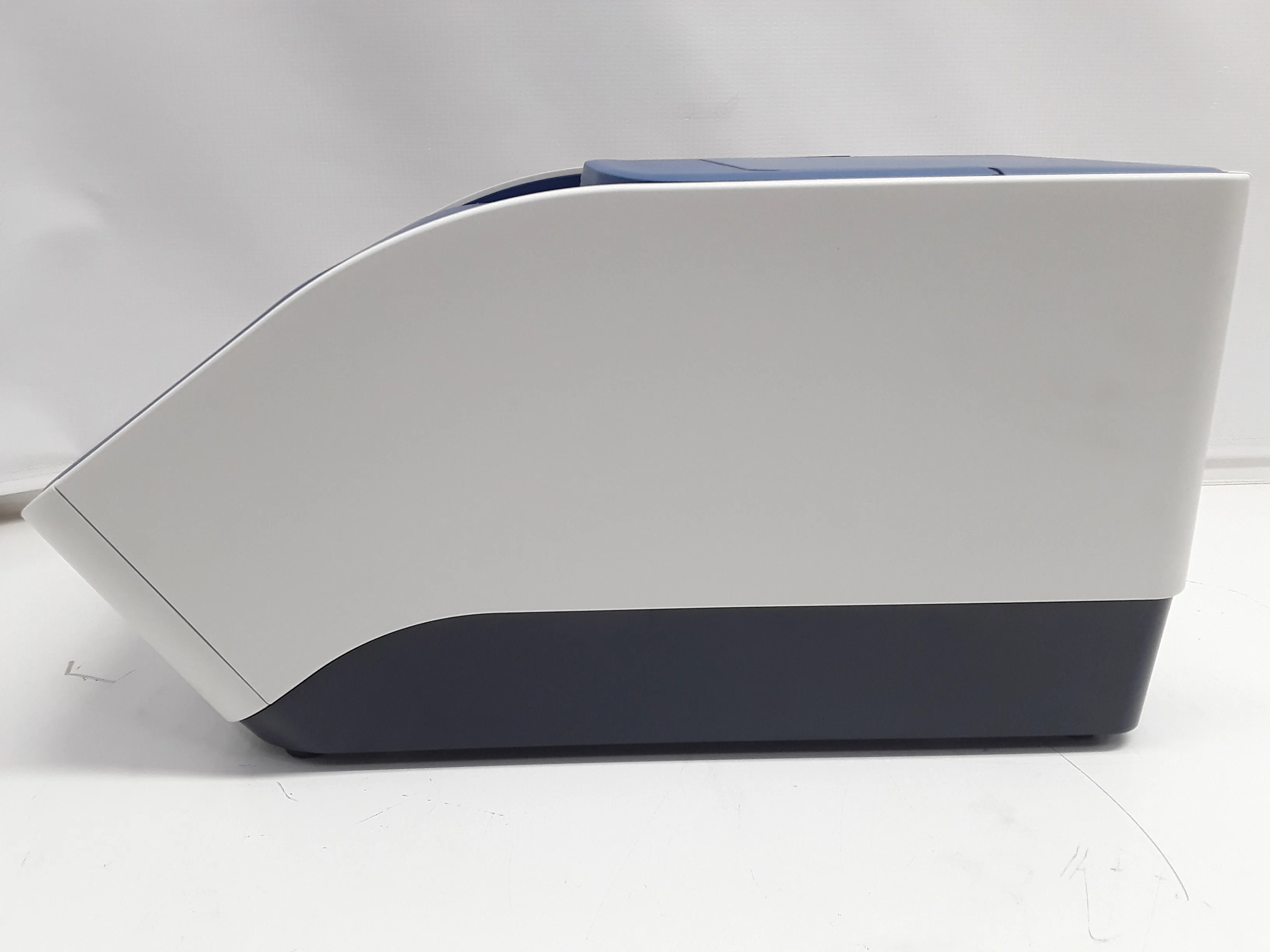 Applied Biosystems Veriti 96-Well Thermal Cycler PCR Machine