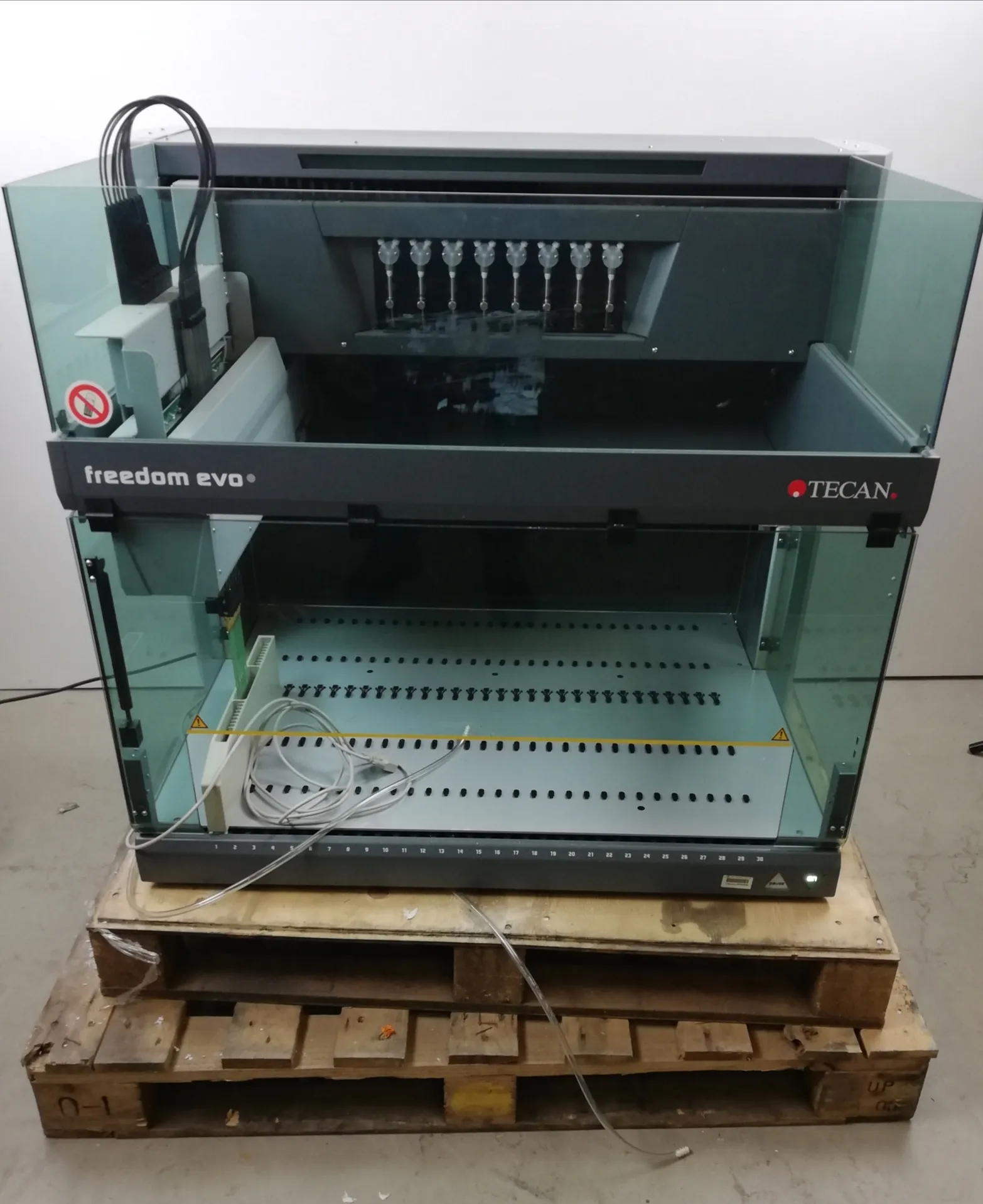 TECAN Freedom EVO 100 Automated Liquid Handler