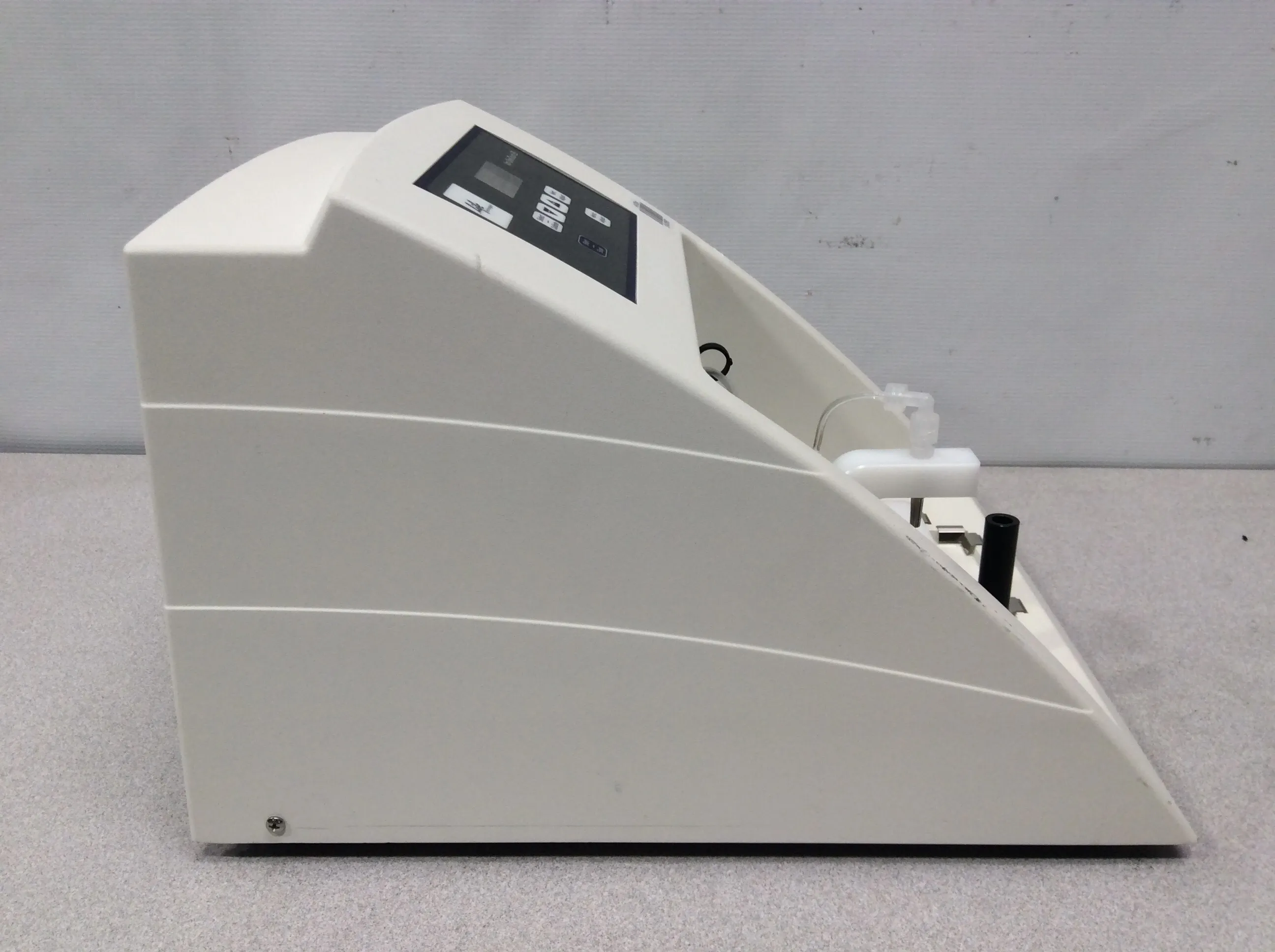 Life Technologies/Ion Torrent Ion OneTouch ES 8441-21 DNA Sequencer