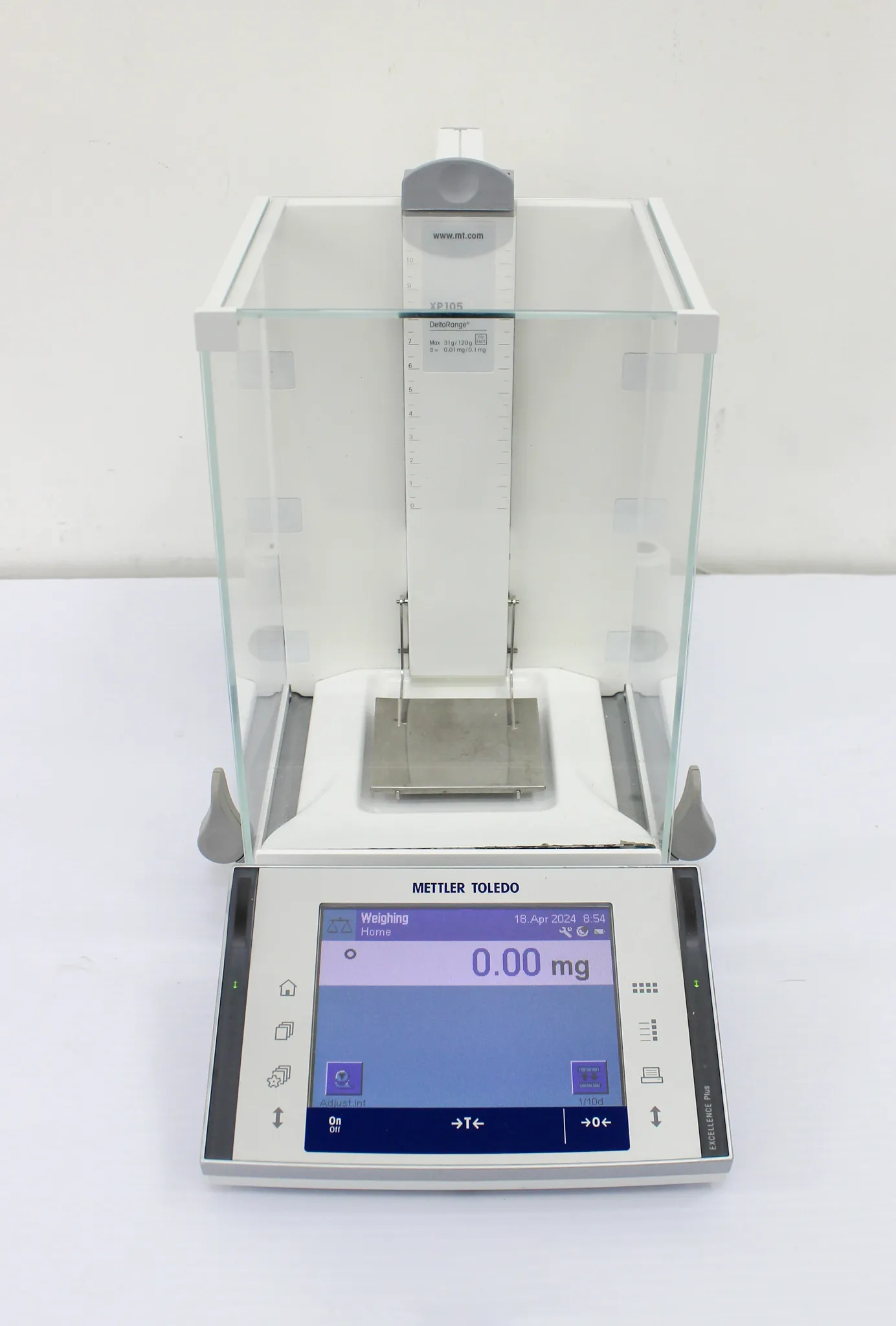 Mettler Toledo XP105DR Analytical Balance Scale