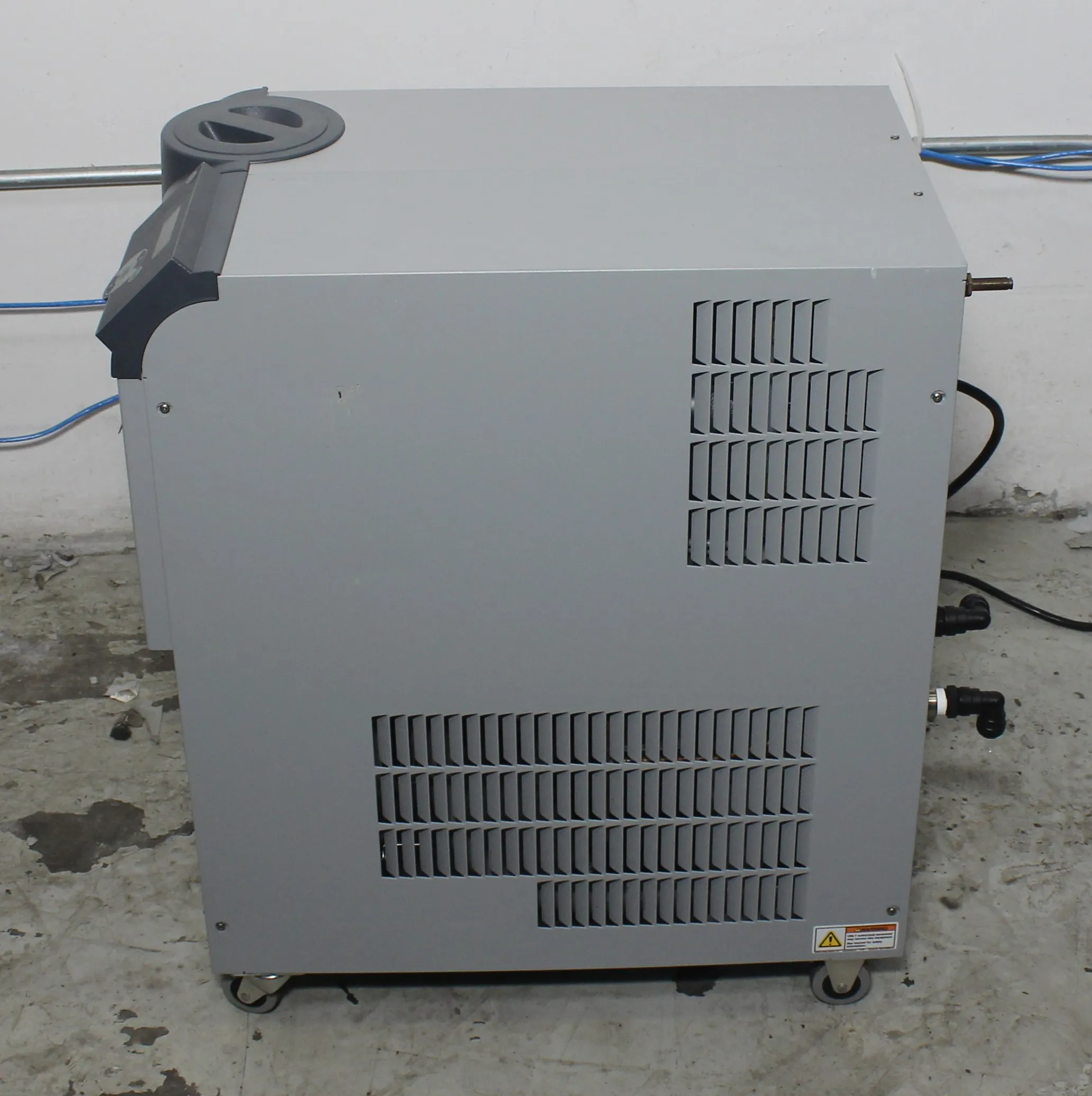 Thermo Fisher Neslab ThermoFlex 900 Recirculating Chiller