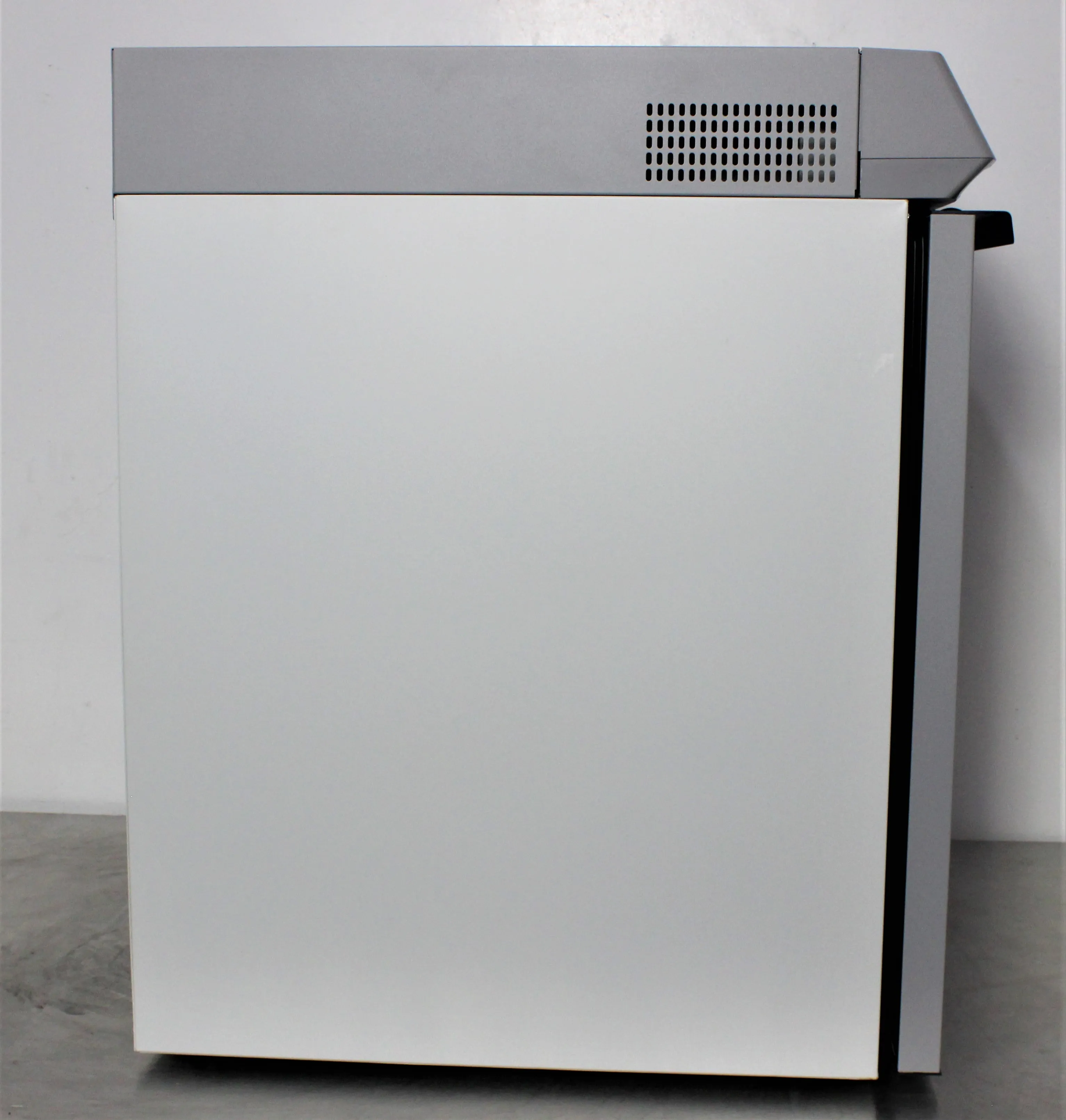 Thermo Scientific TSX505SA Undercounter Lab Refrigerator