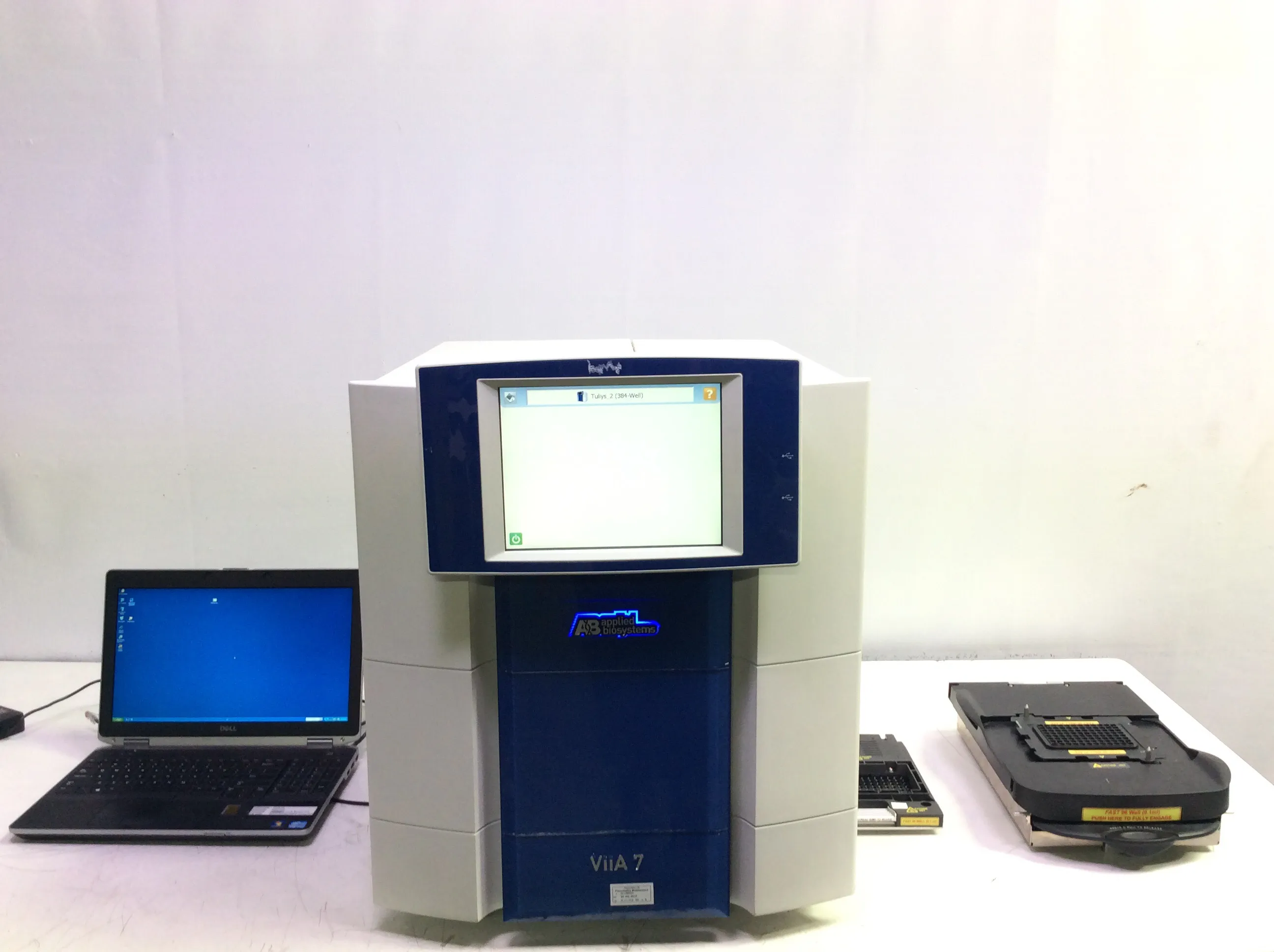 Used Applied Biosystems ViiA 7 Real Time PCR System Molecular Biology