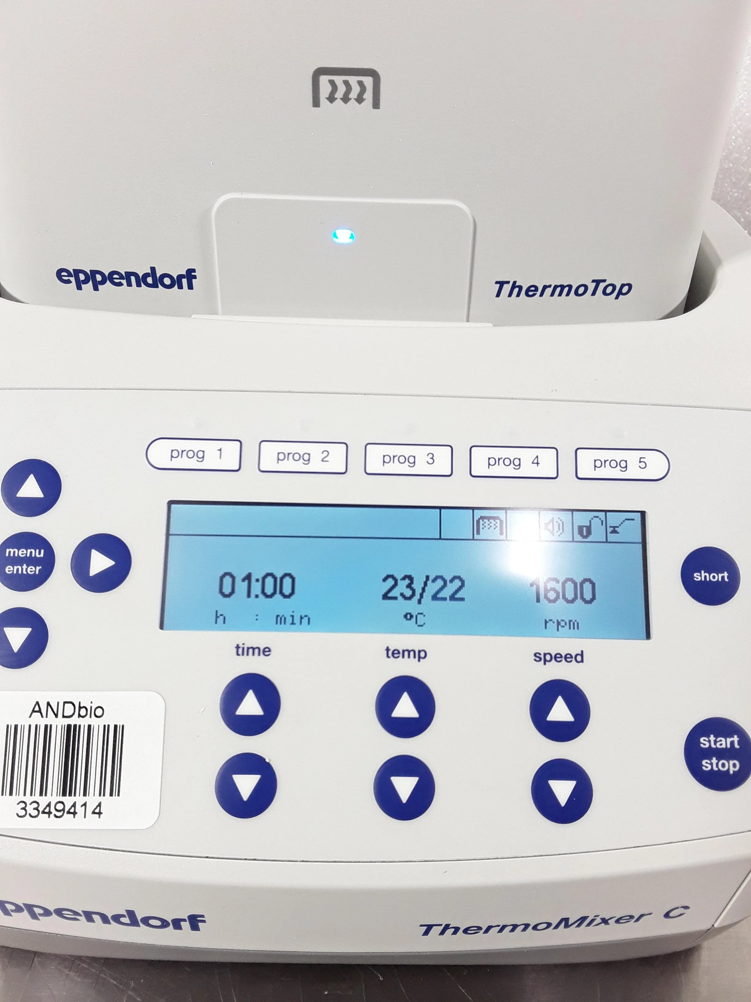 Eppendorf ThermoMixer C Laboratory Incubator Shaker