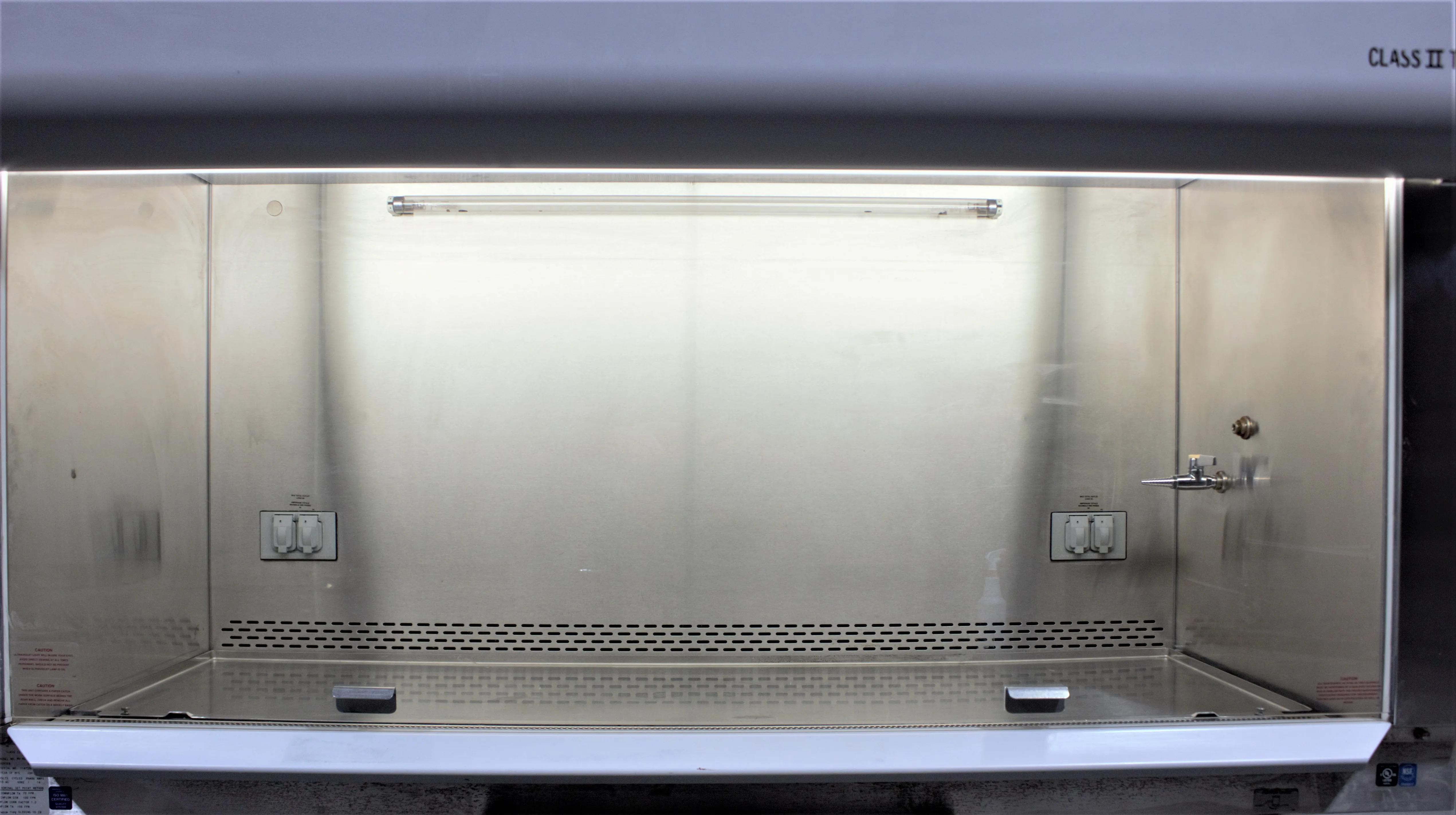 Nuaire NU 425 Class II Type A2 Biosafety Cabinet