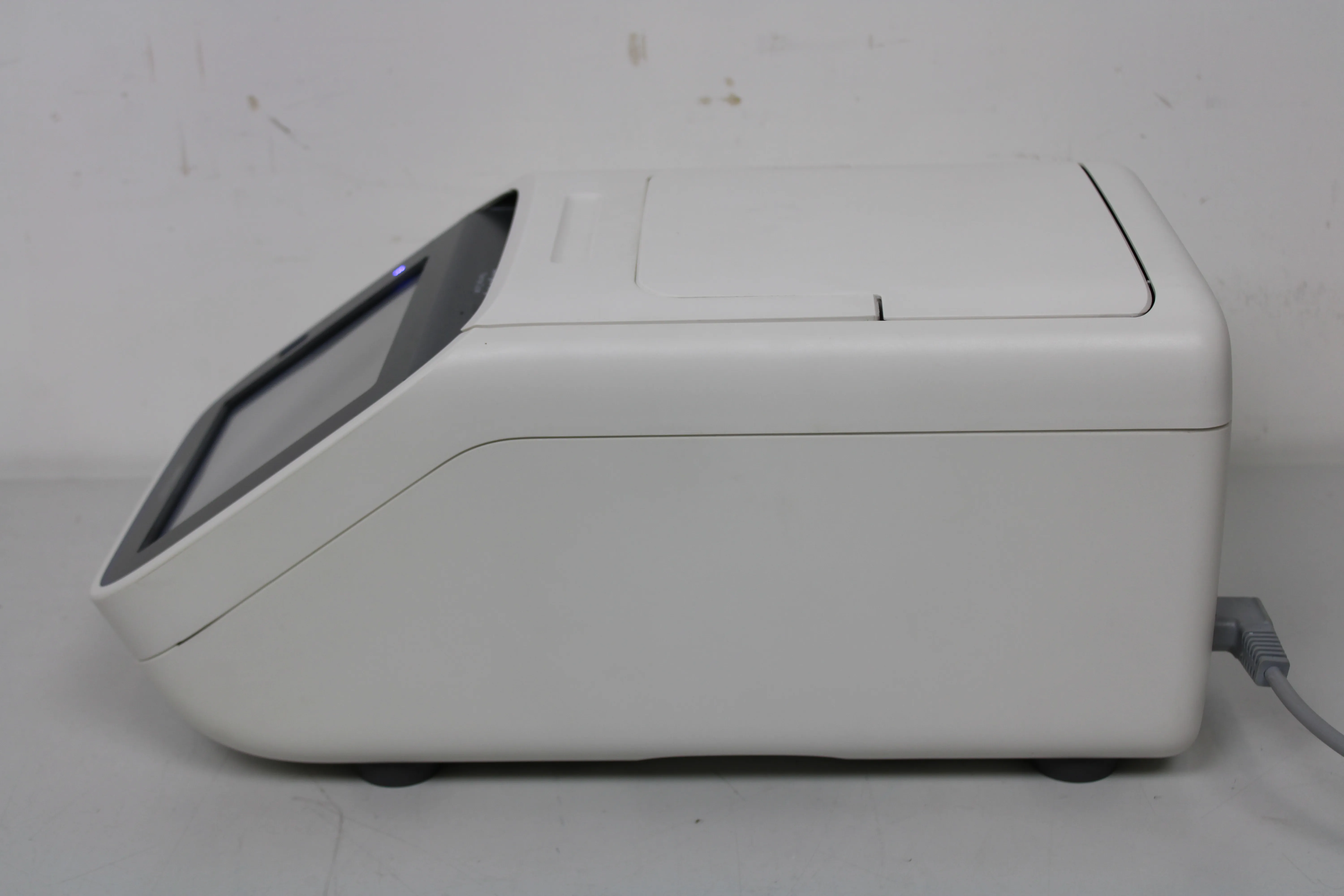 Applied Biosystems SimpliAmp PCR Thermal Cycler 96-Well A24812