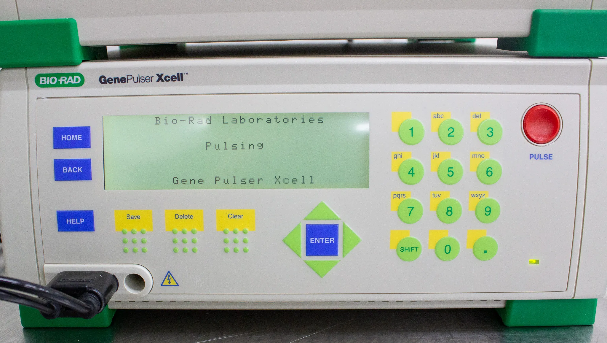 BIO-RAD Gene Pulser Xcell Total Electroporation System Model 1652660