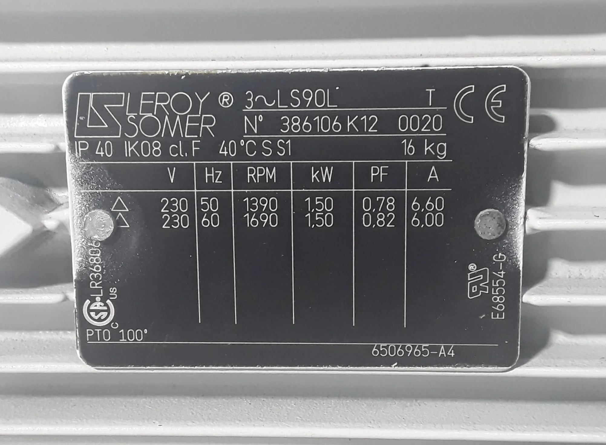 Leybold Sogevac SV65 BI FC Single-Stage, Oil-Sealed Rotary Vane Pump - Used - 240V