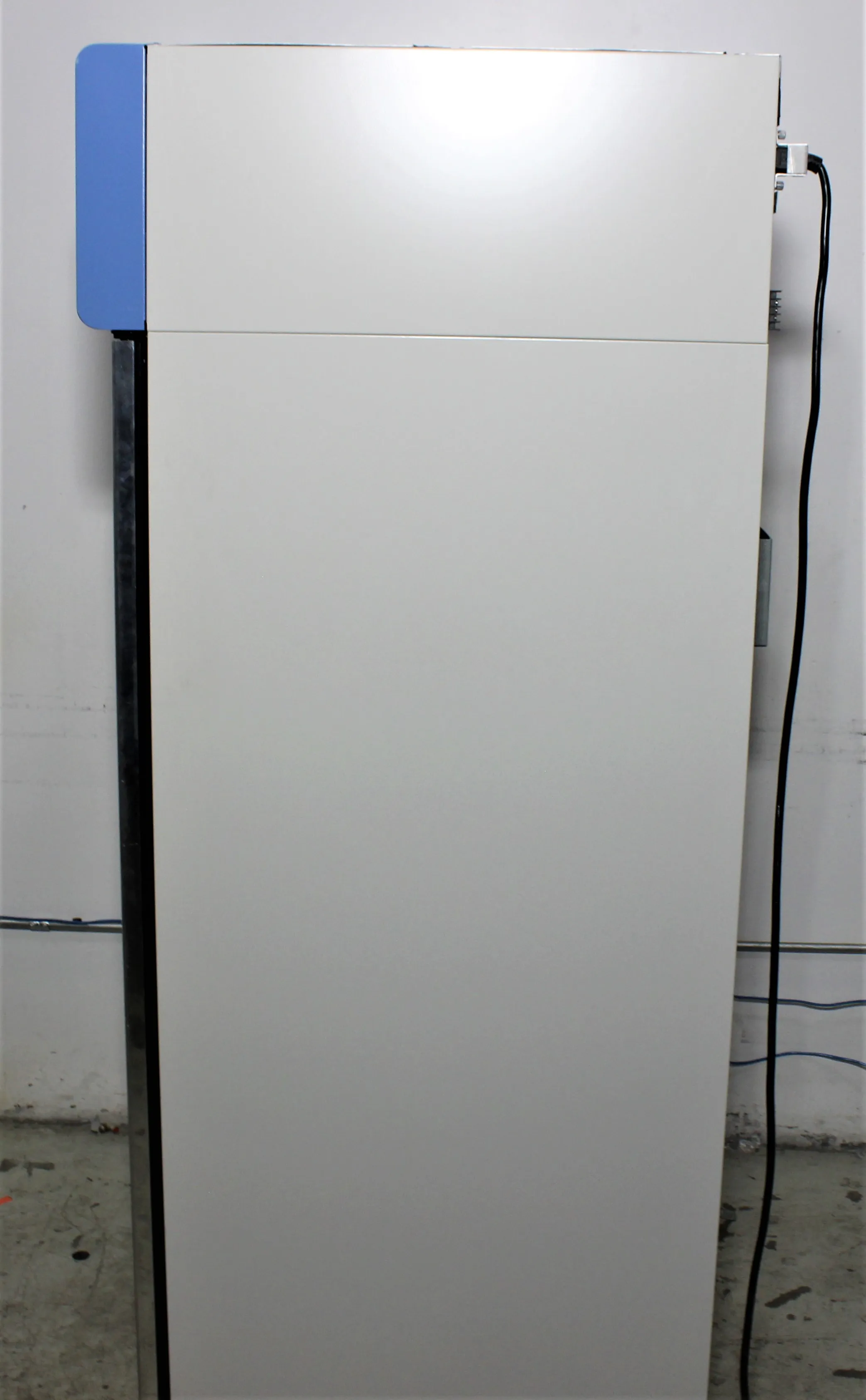 Thermo Scientific Revco Laboratory Refrigerator with Glass Doors RGL3004A 120V 60Hz US