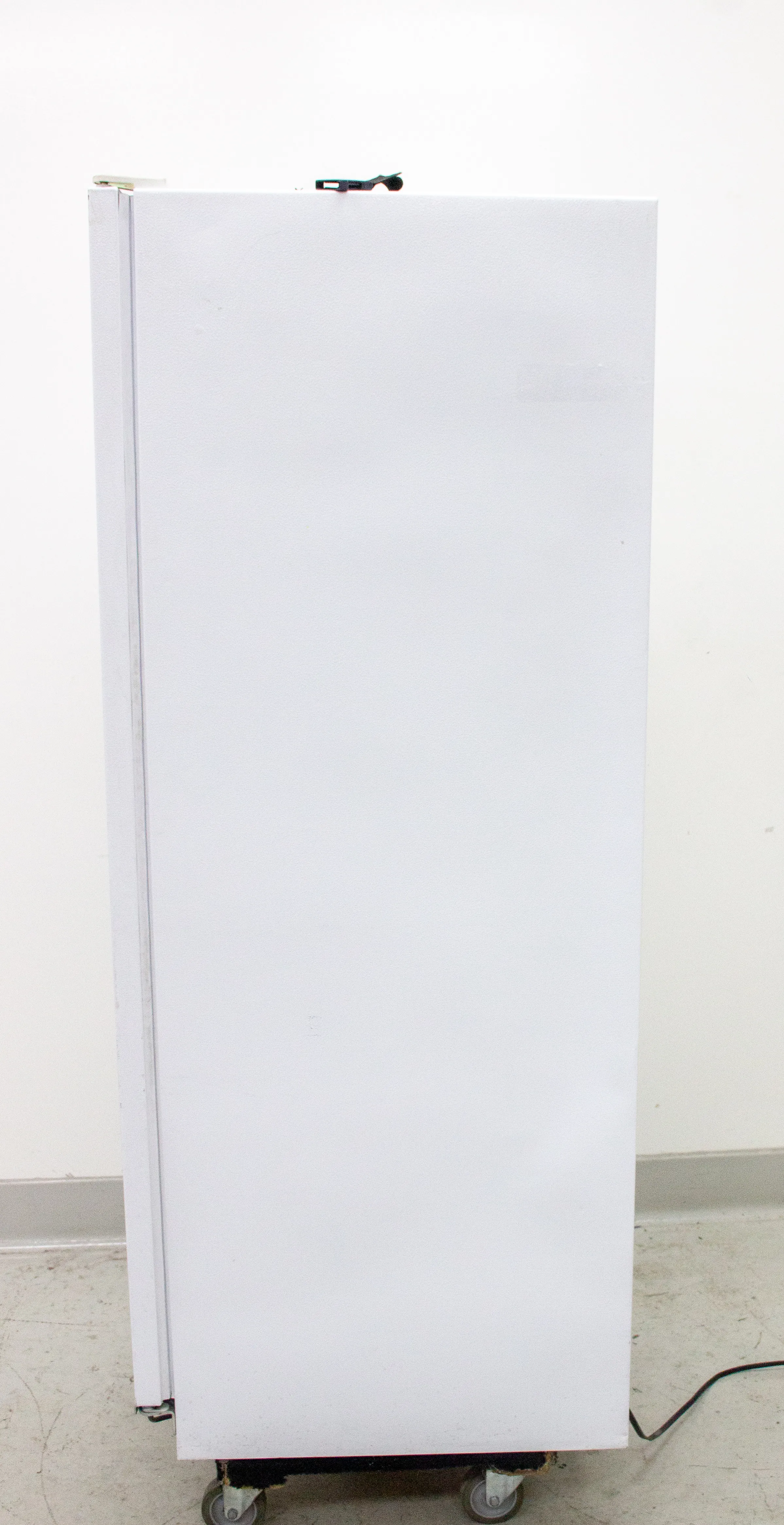 Kenmore Upright Freezer 253.9261110