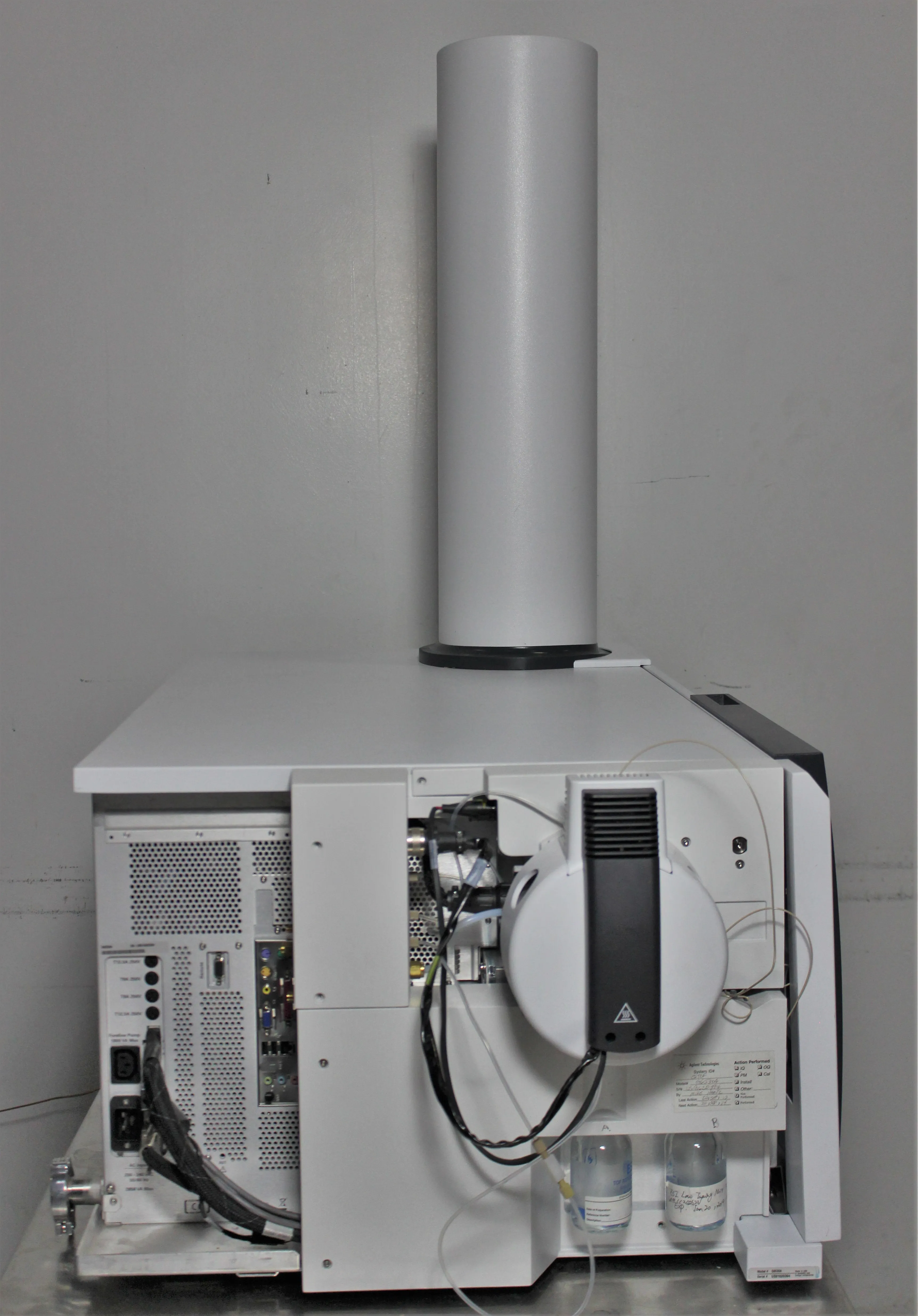 Agilent 6530 Q-TOF Mass Spectrometer Accurate-Mass Q-TOF Class 3 - Service Used 240V 50Hz/60Hz AS-IS