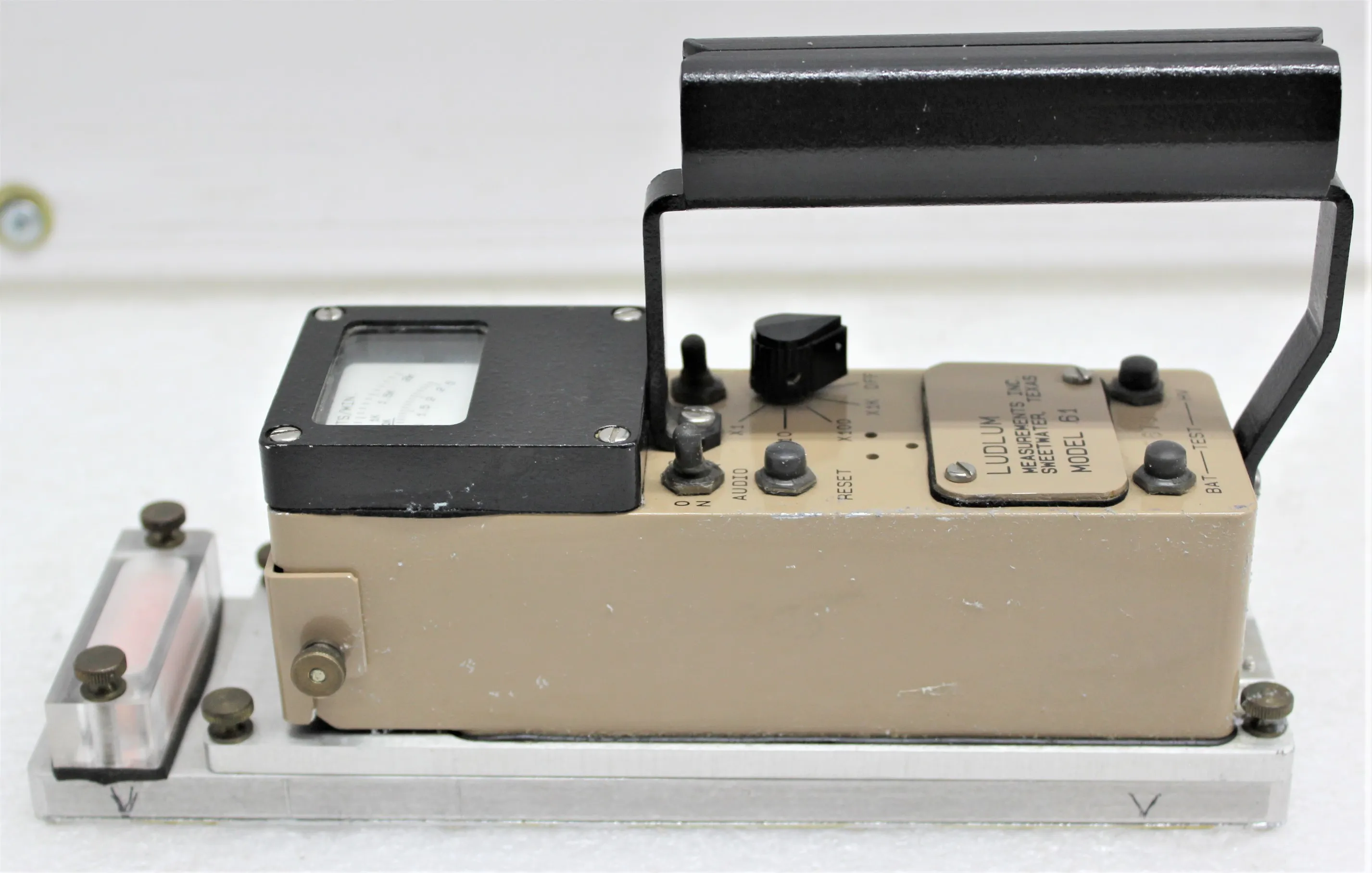 Ludlum Model 61 Alpha Survey Meter