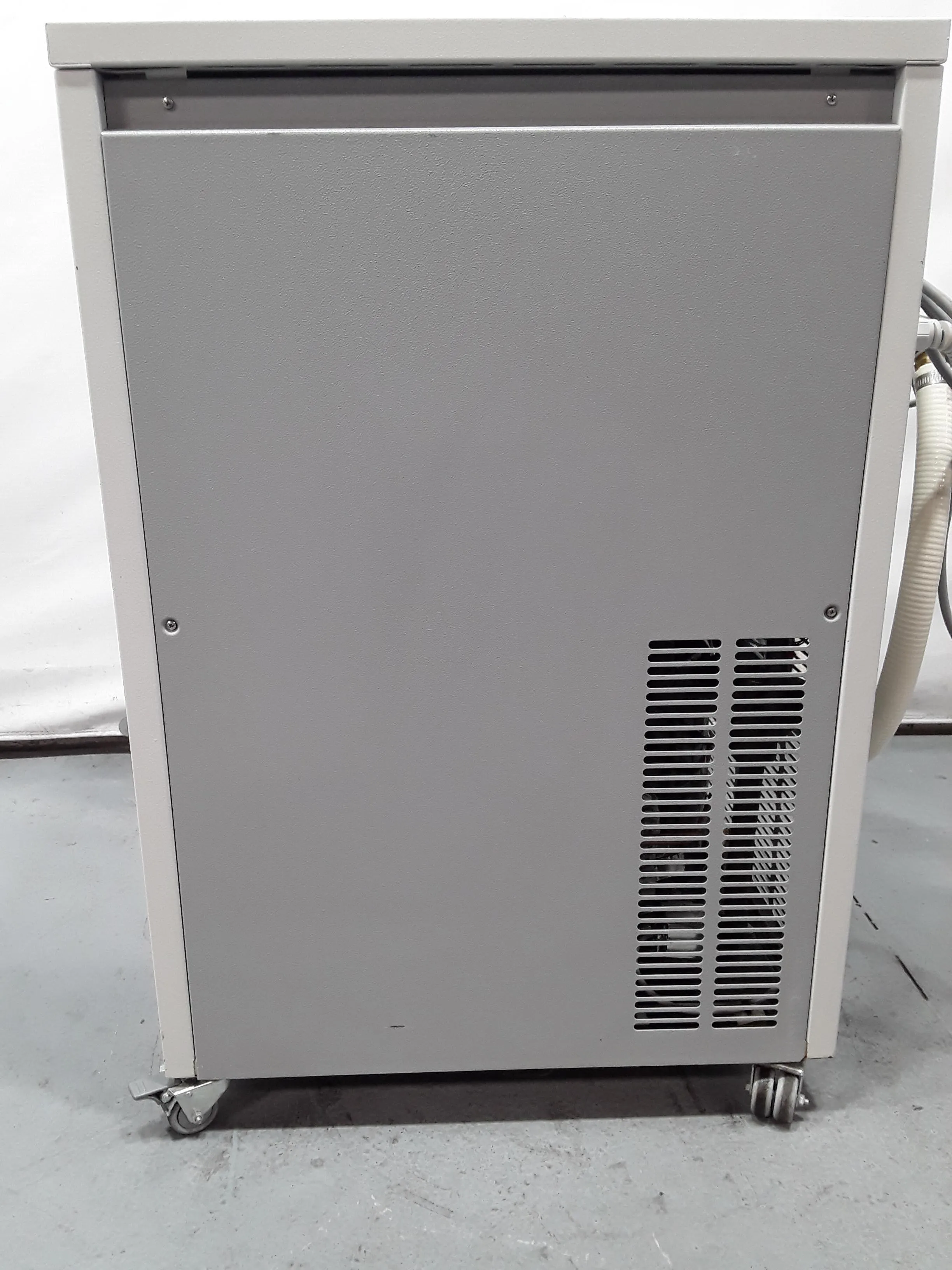 Lauda WKL 4600 Circulation Chiller 220V, Used Lab Equipment