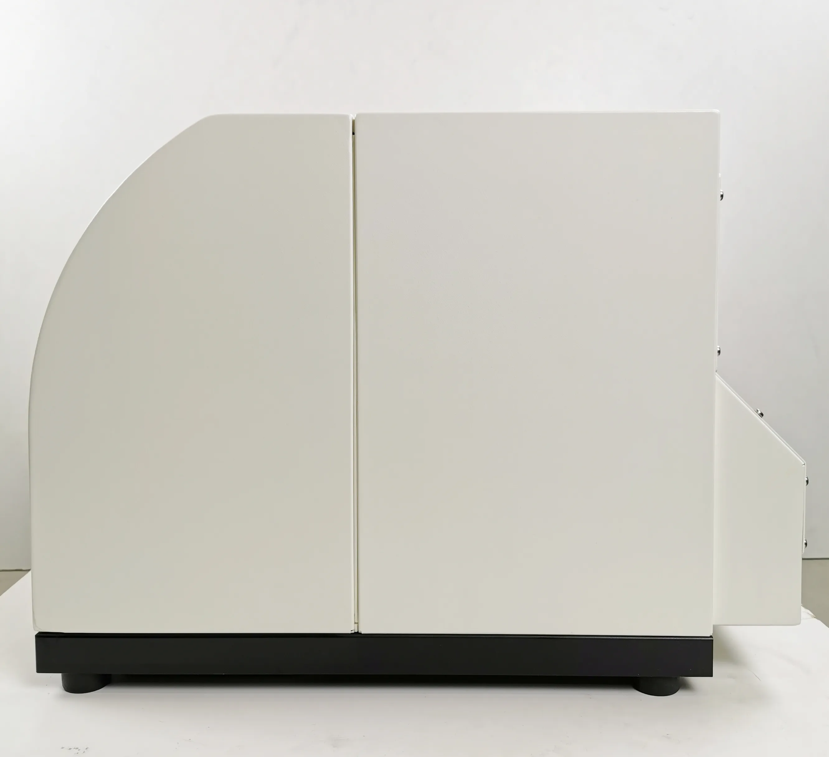 Applied Biosystems OpenArray AccuFill Instrument