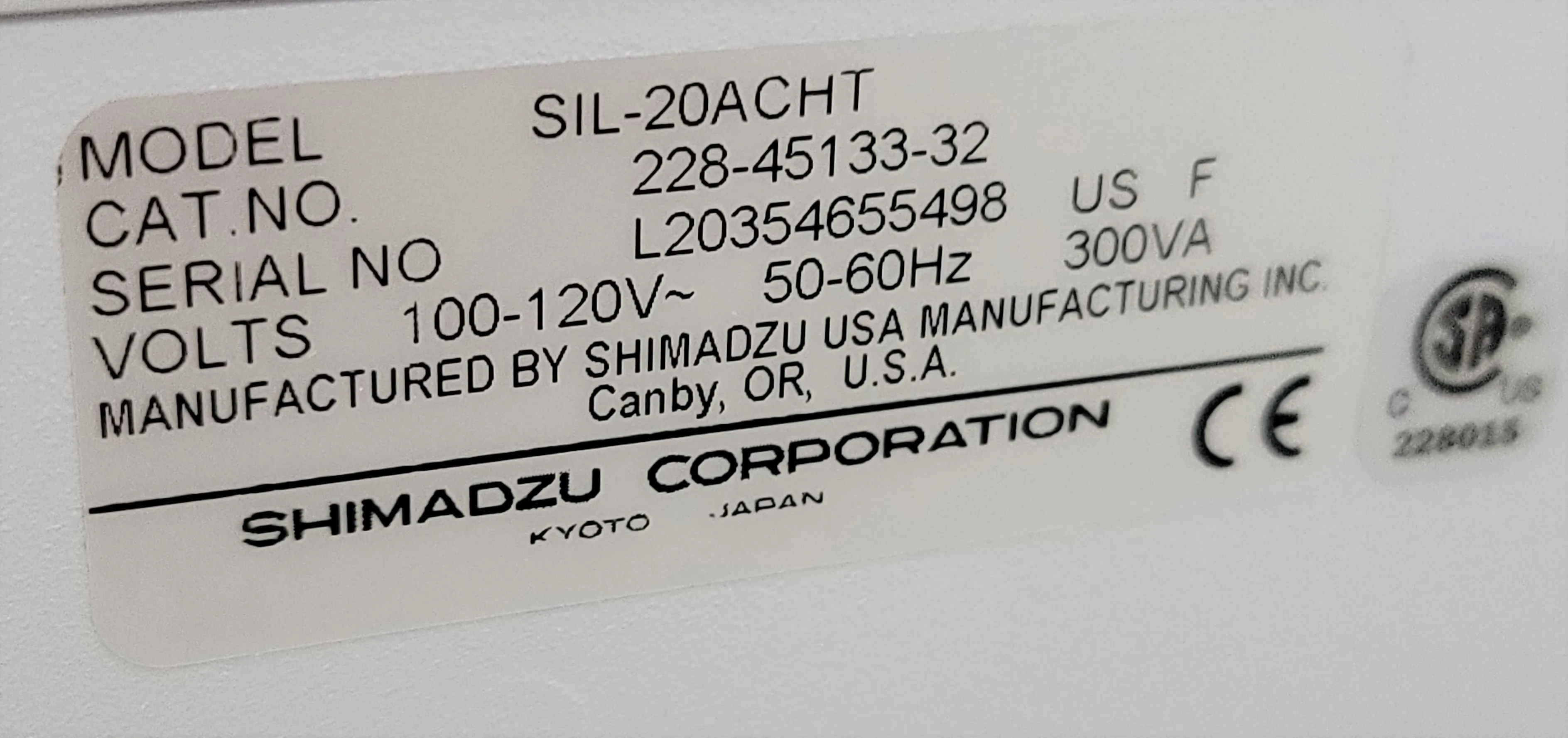 Shimadzu Prominence UFLC HPLC System with LC-20AD Pumps and Sil-20AC HT Autosampler