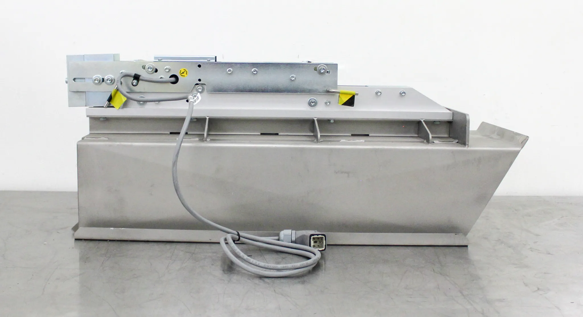 RNA Automation SLL400-400 B Linear Feeder