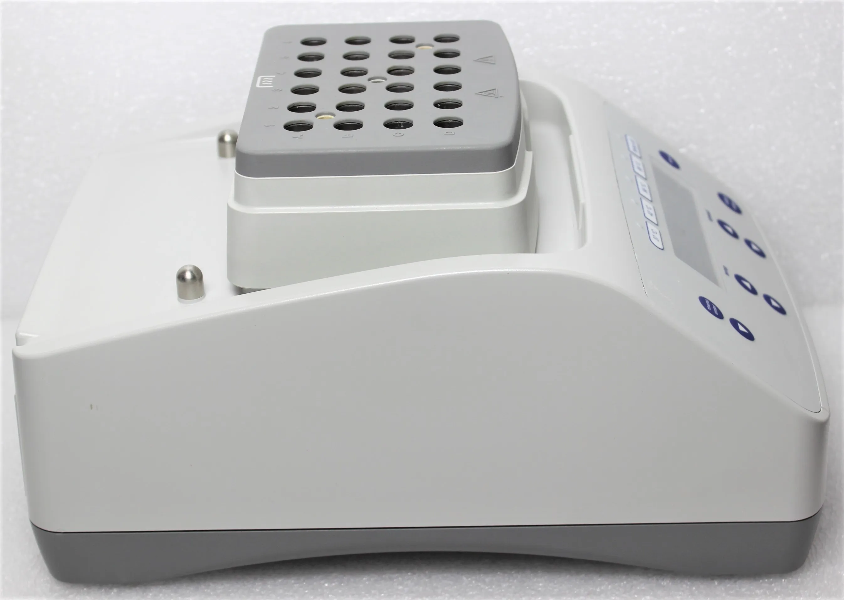 Eppendorf Thermomixer F1.5 Model 5384 Vortexer / Rotator / Shaker