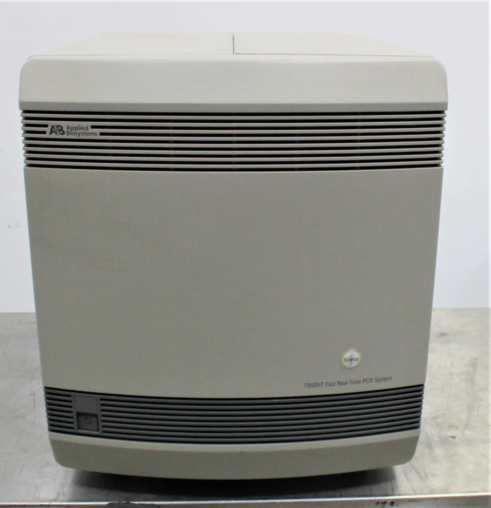 Applied Biosystems ABI Prism 7900HT PCR Thermal Cycler