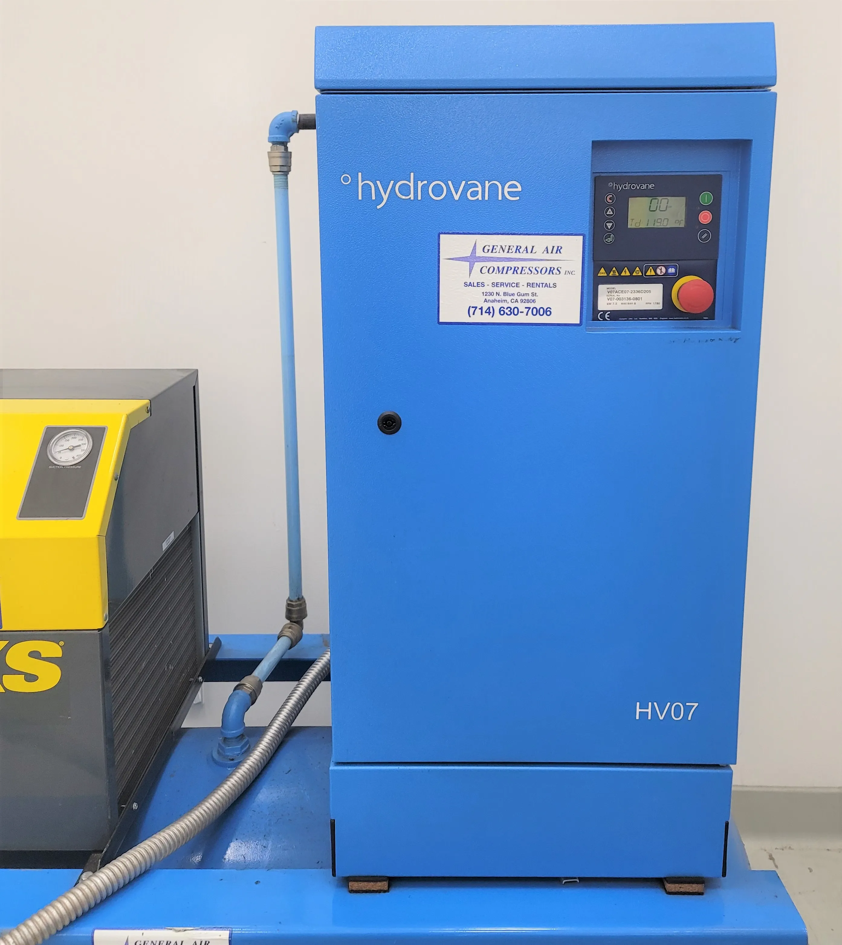 Hydrovane HV07 Rotary Vane Air Compressor with Zeks Cycling Air Dryer